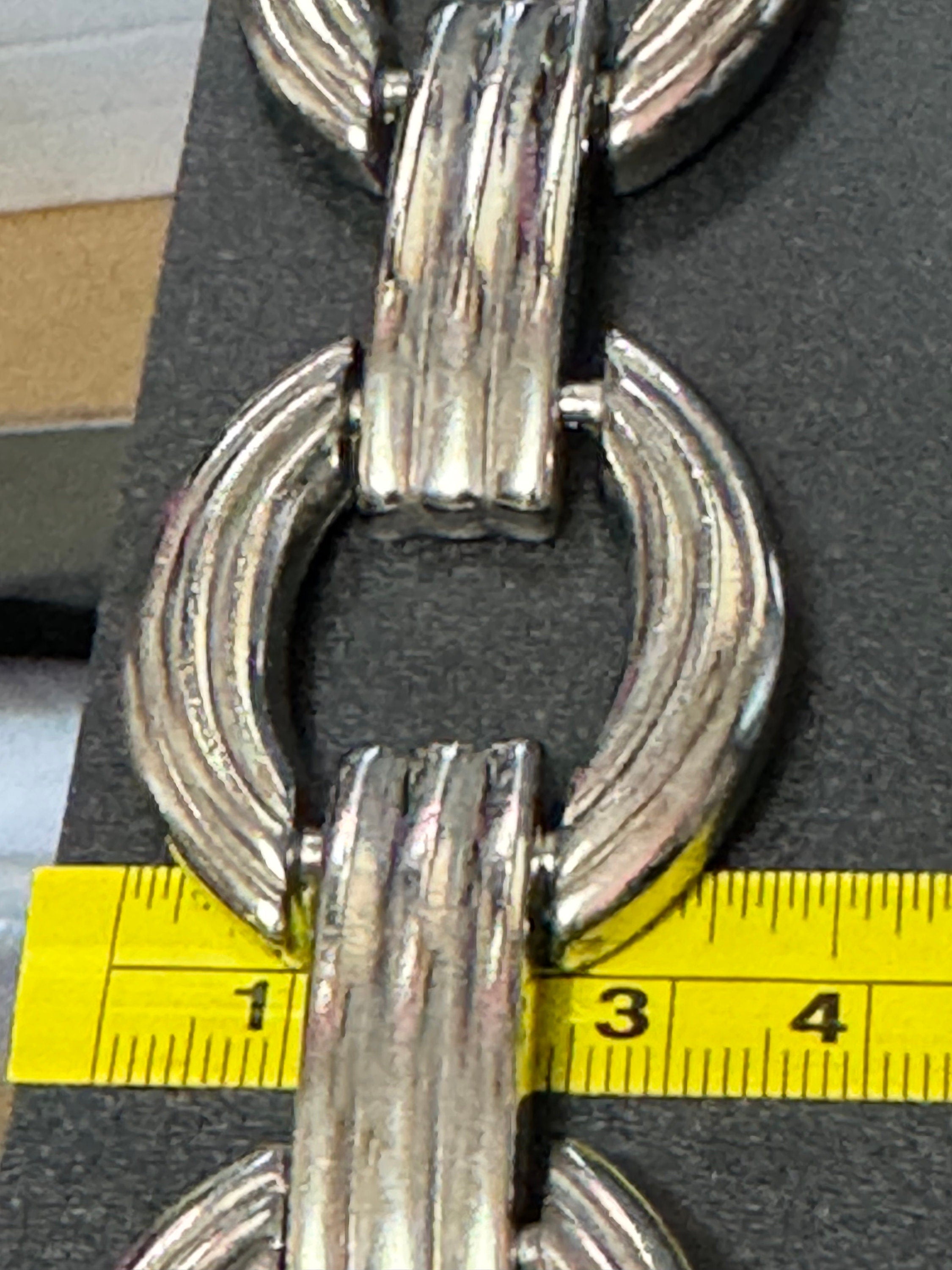 True vintage wide oversized silver tone circle panel link bracelet 19.5 x 3.5cm