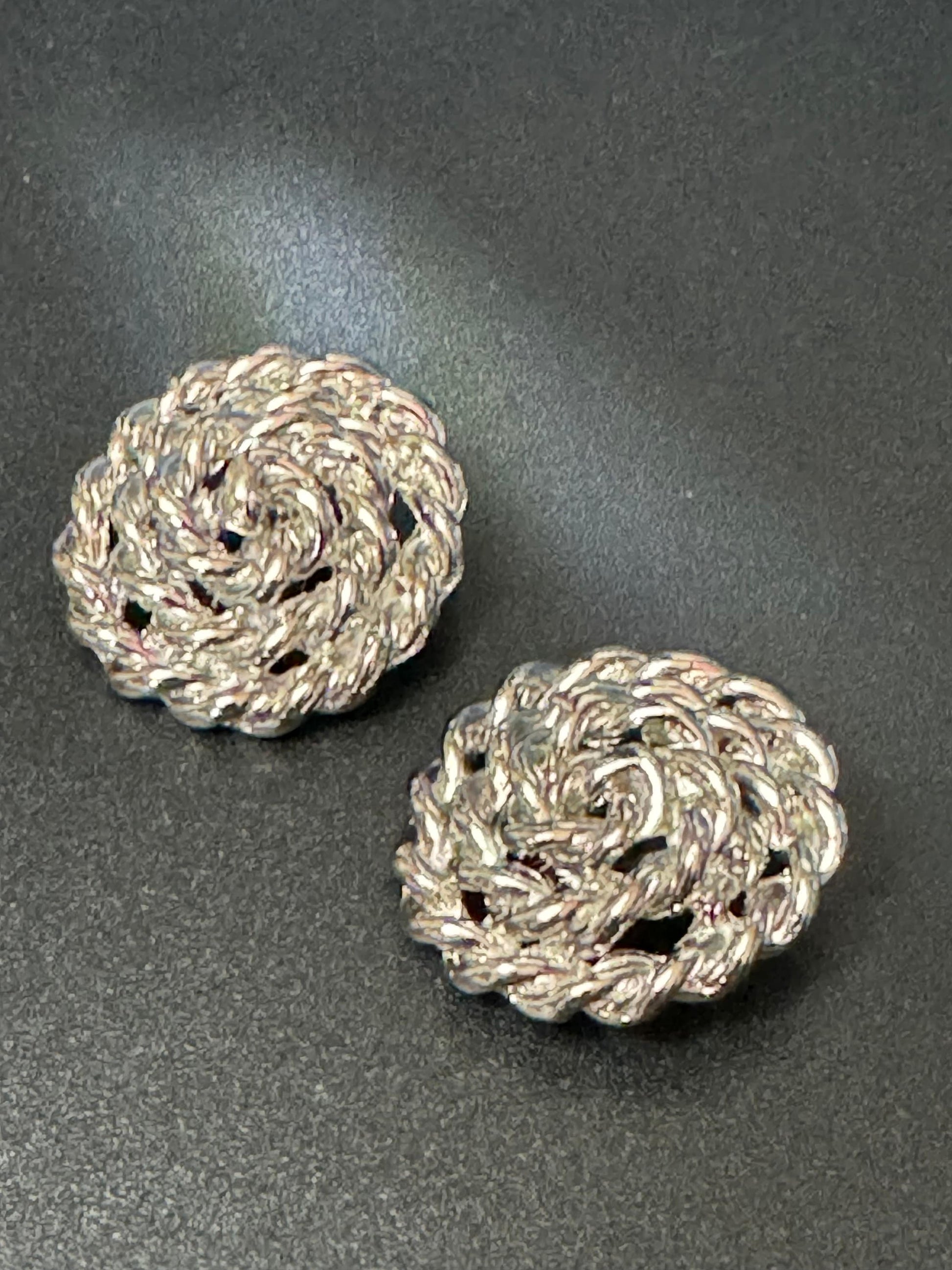 True vintage oversized 3.5cm silver tone nautical rope twist round clip on earrings