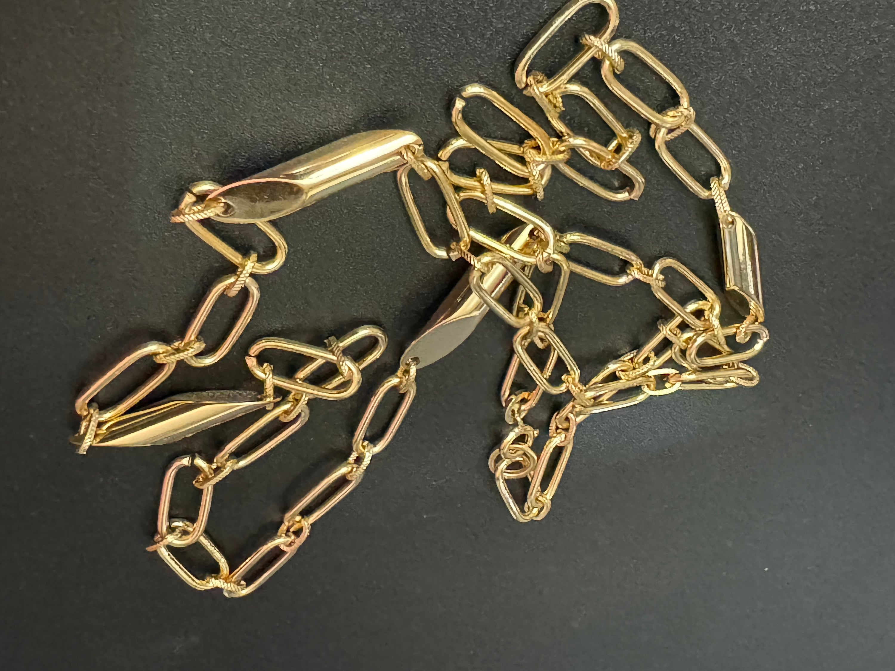 23” 76cm long 1980s gold tone fancy link station necklace for layering