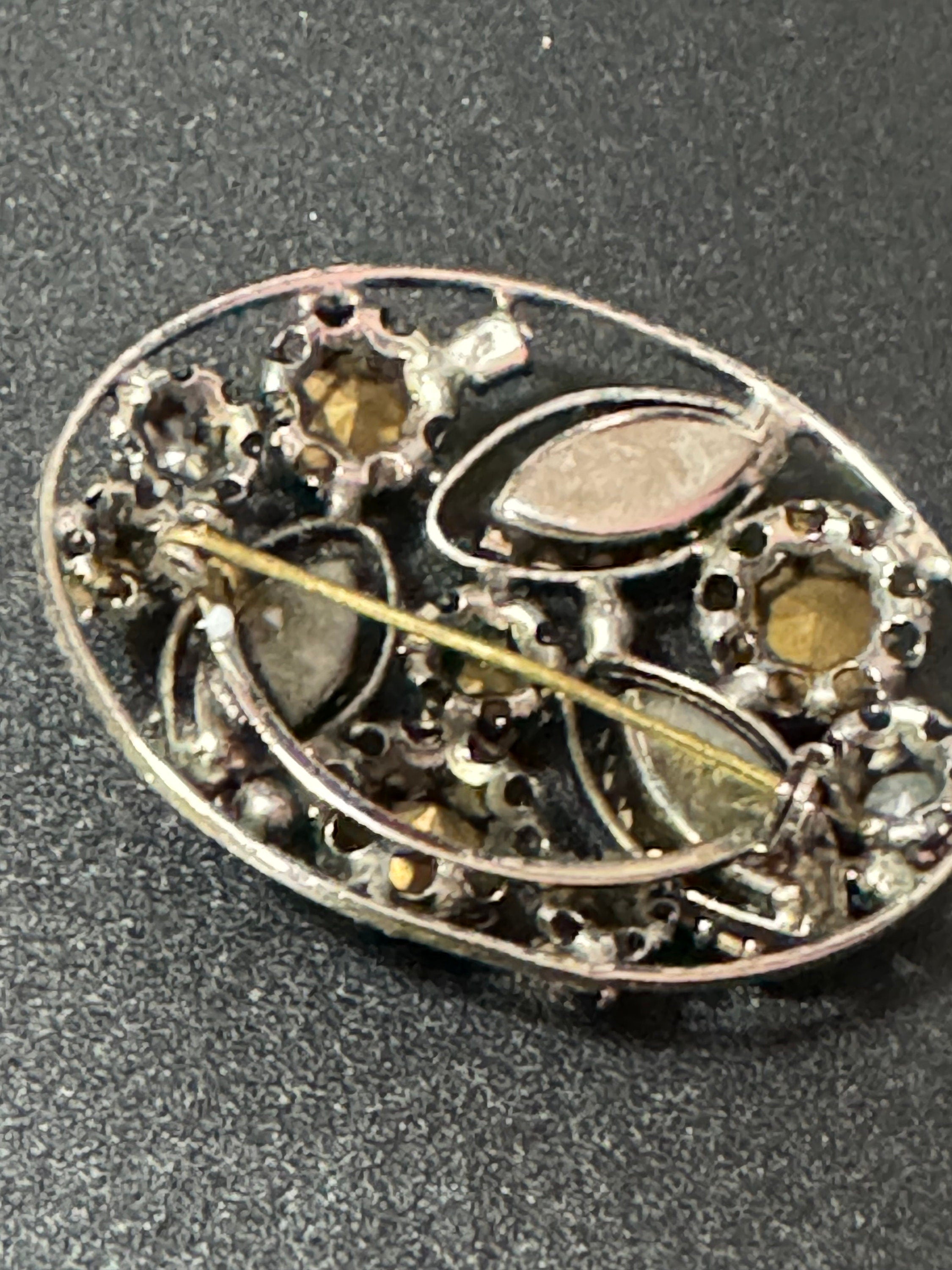 Large vintage gold tone blue green AB rhinestone glass brooch 5cm Aurora borealis