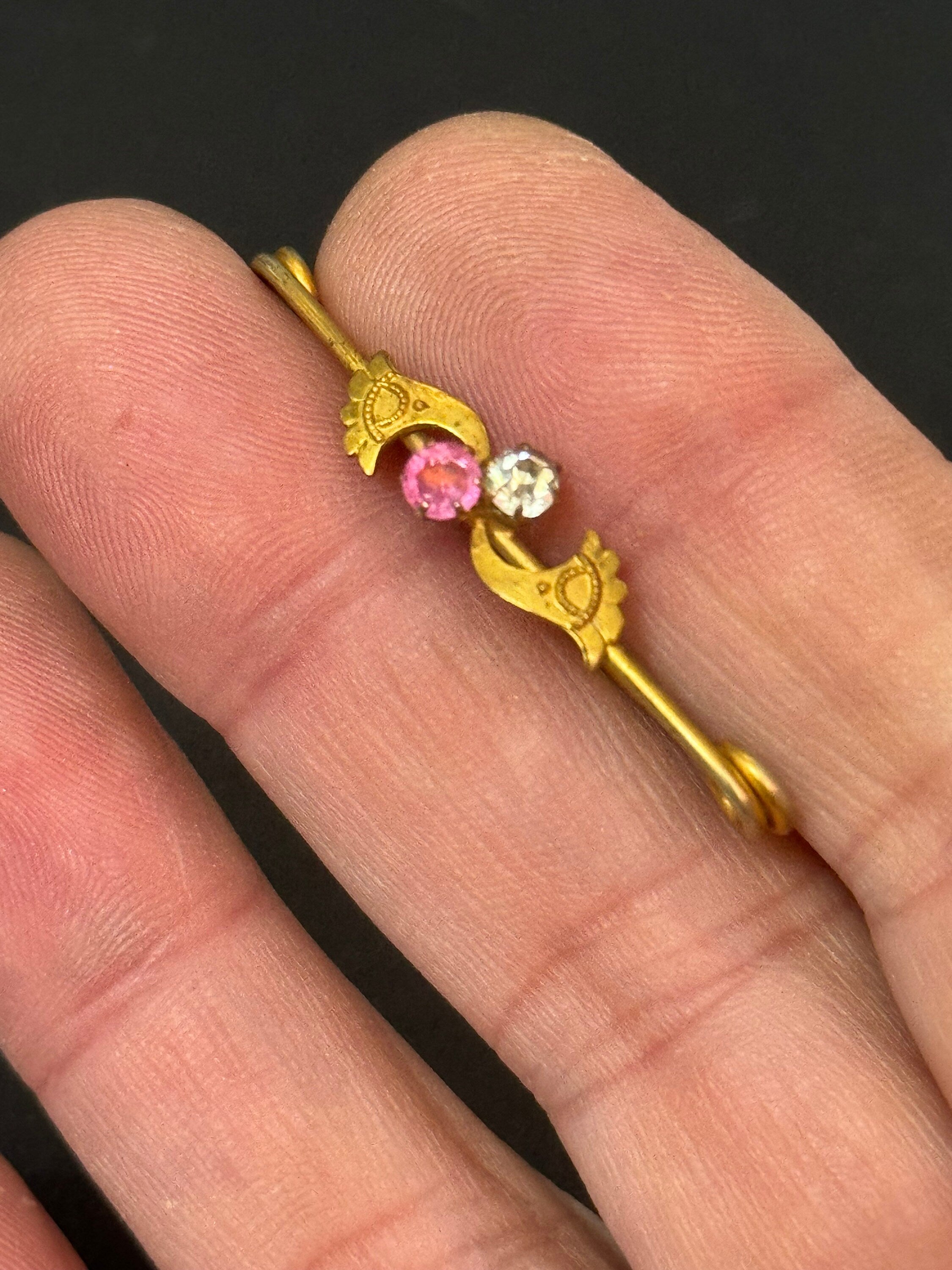 Vintage Rhinestone Bar Brooch: Gold Tone Victorian Style (4cm)