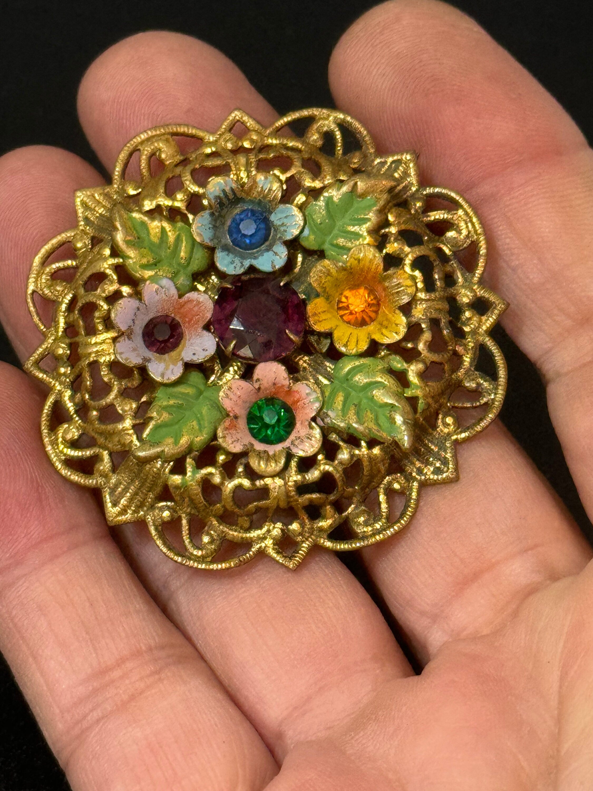 Czech Brass Filigree Brooch: Vintage Art Deco Rhinestone Paste