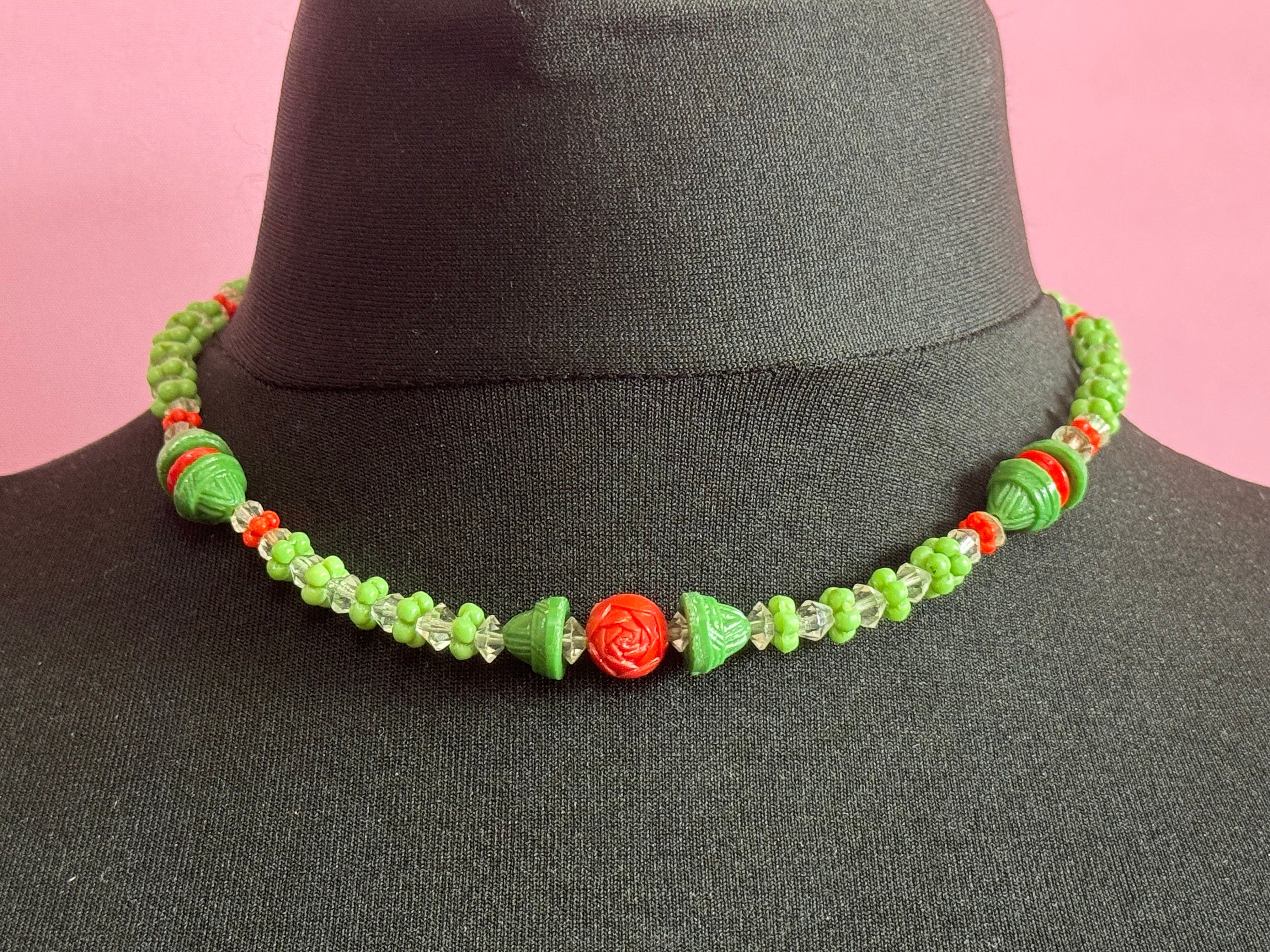 art deco red and green glass bovine crystal beaded carved detail necklace vintage