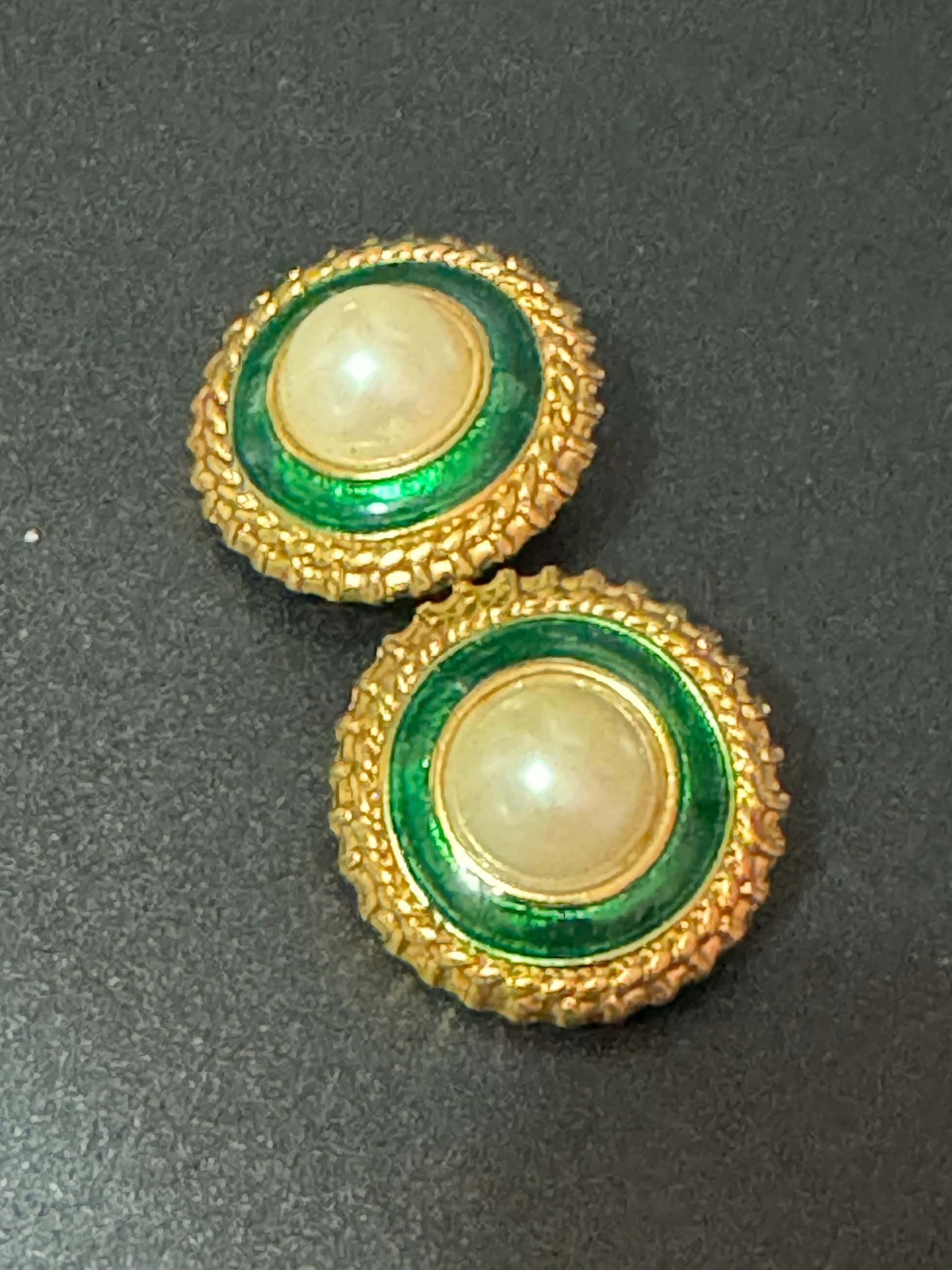 Vintage Retro 1980s Green enamel and Faux Pearl Cabuchon Clip On Gold Tone Stud Earrings Statement Runway Fashion Studs
