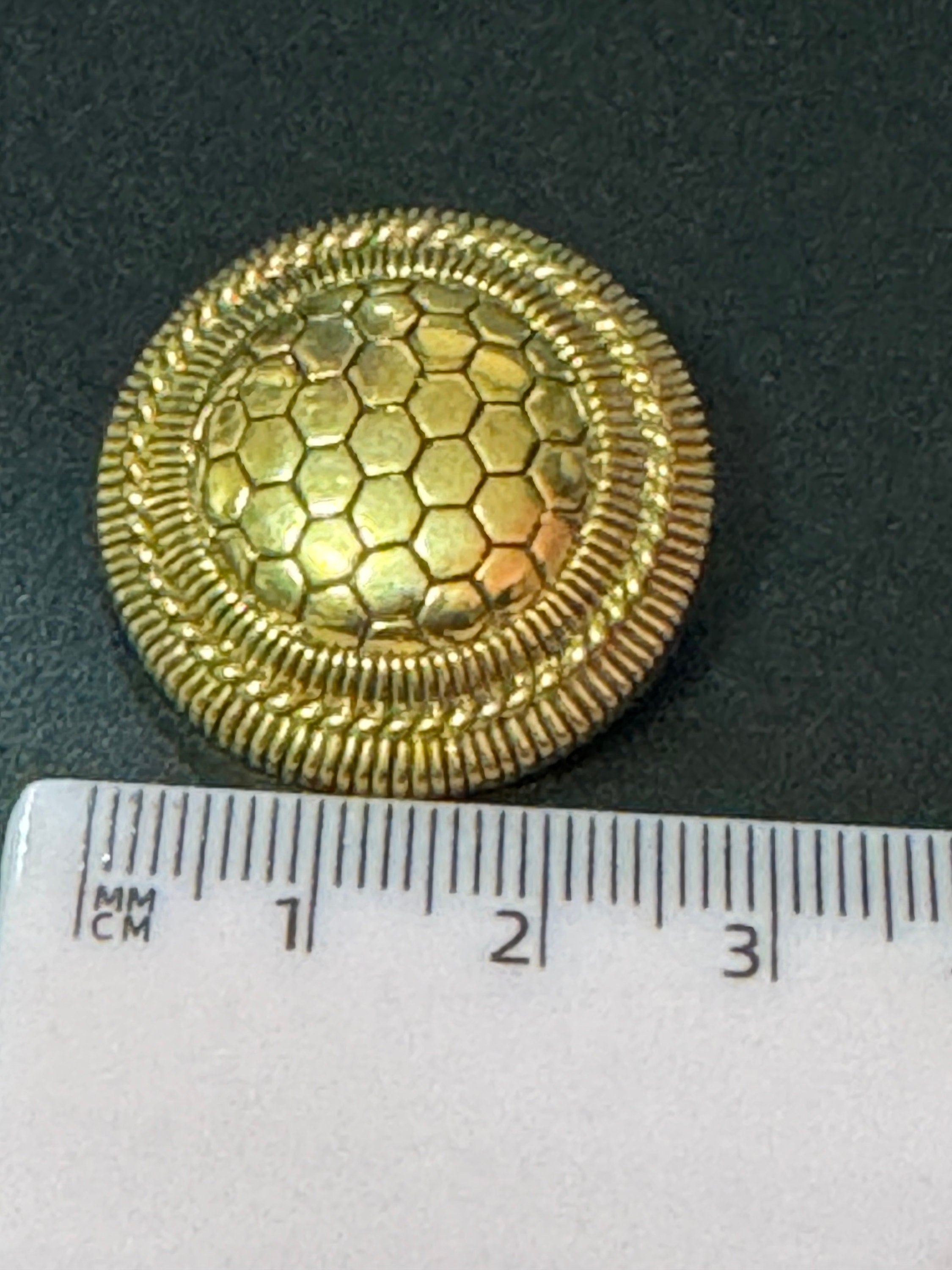 gold tone Geometric honeycomb 2.5cm round disc button earrings