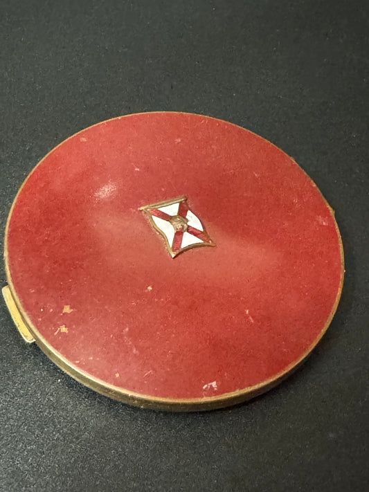 Red White flag emblem enamel Stratton powder compact gold tone