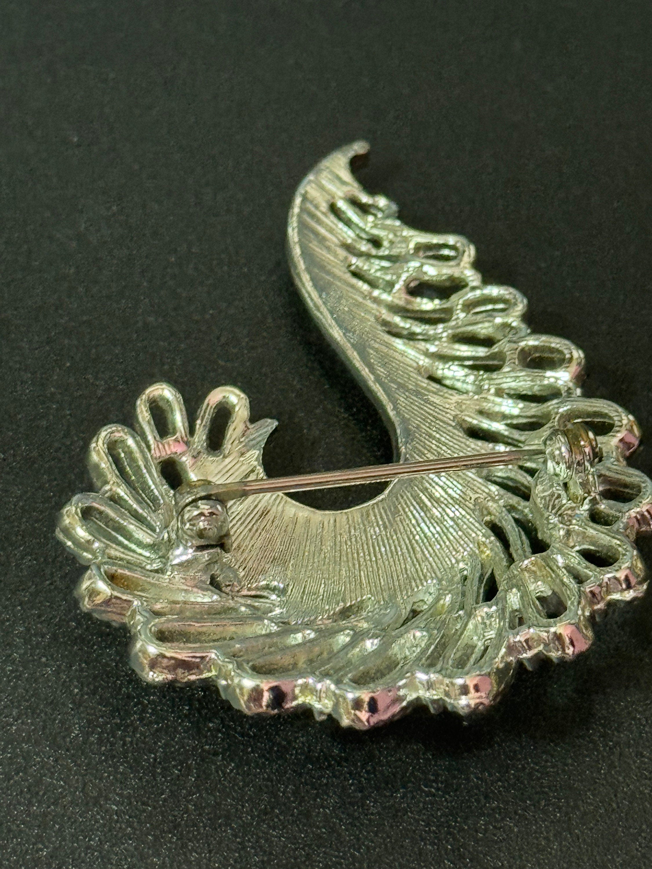 vintage modernist textured silver tone abstract brutalist swirl brooch
