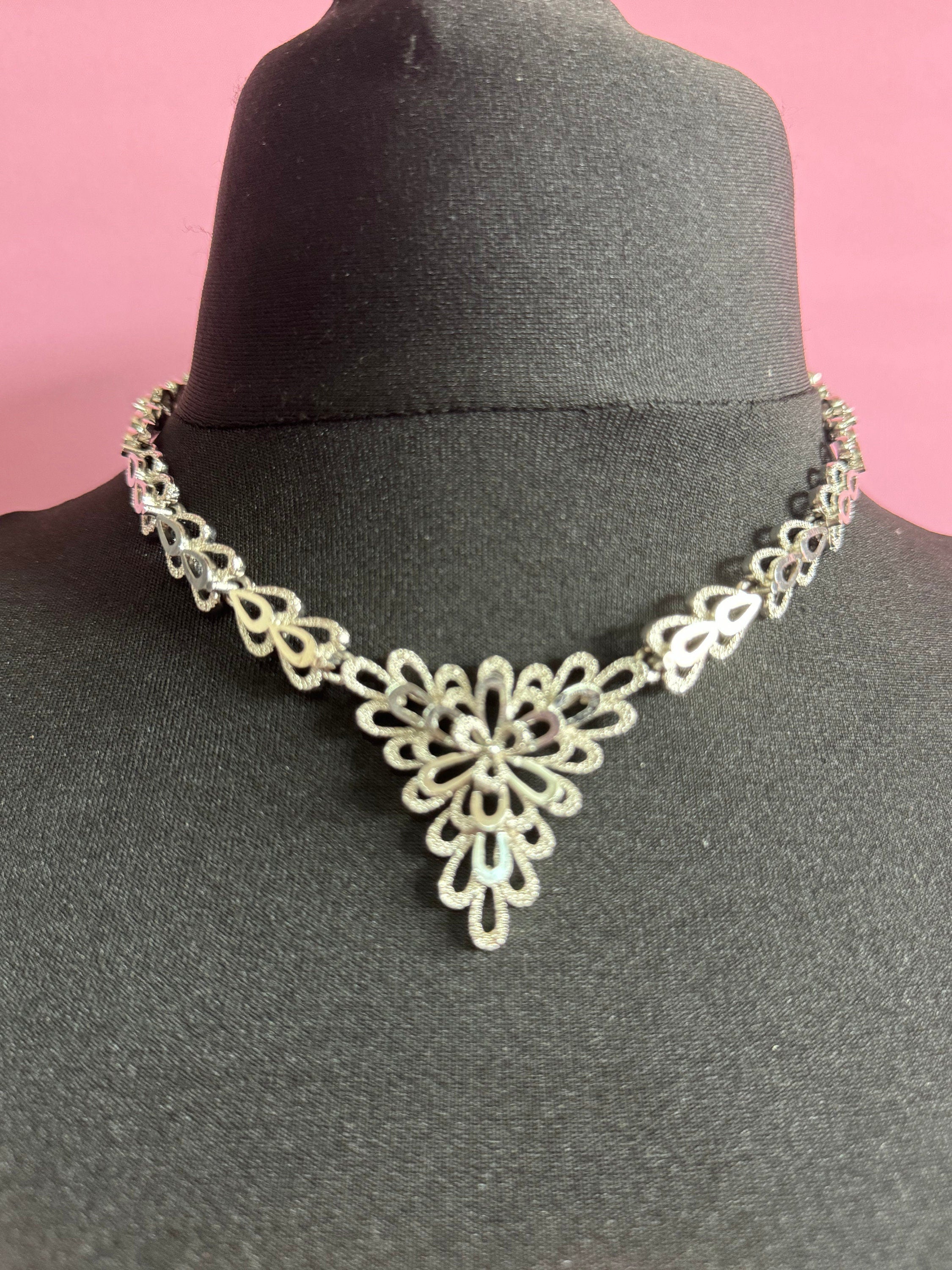 1970s silver tone brutalist modernist textured geometric 45cm drop necklace