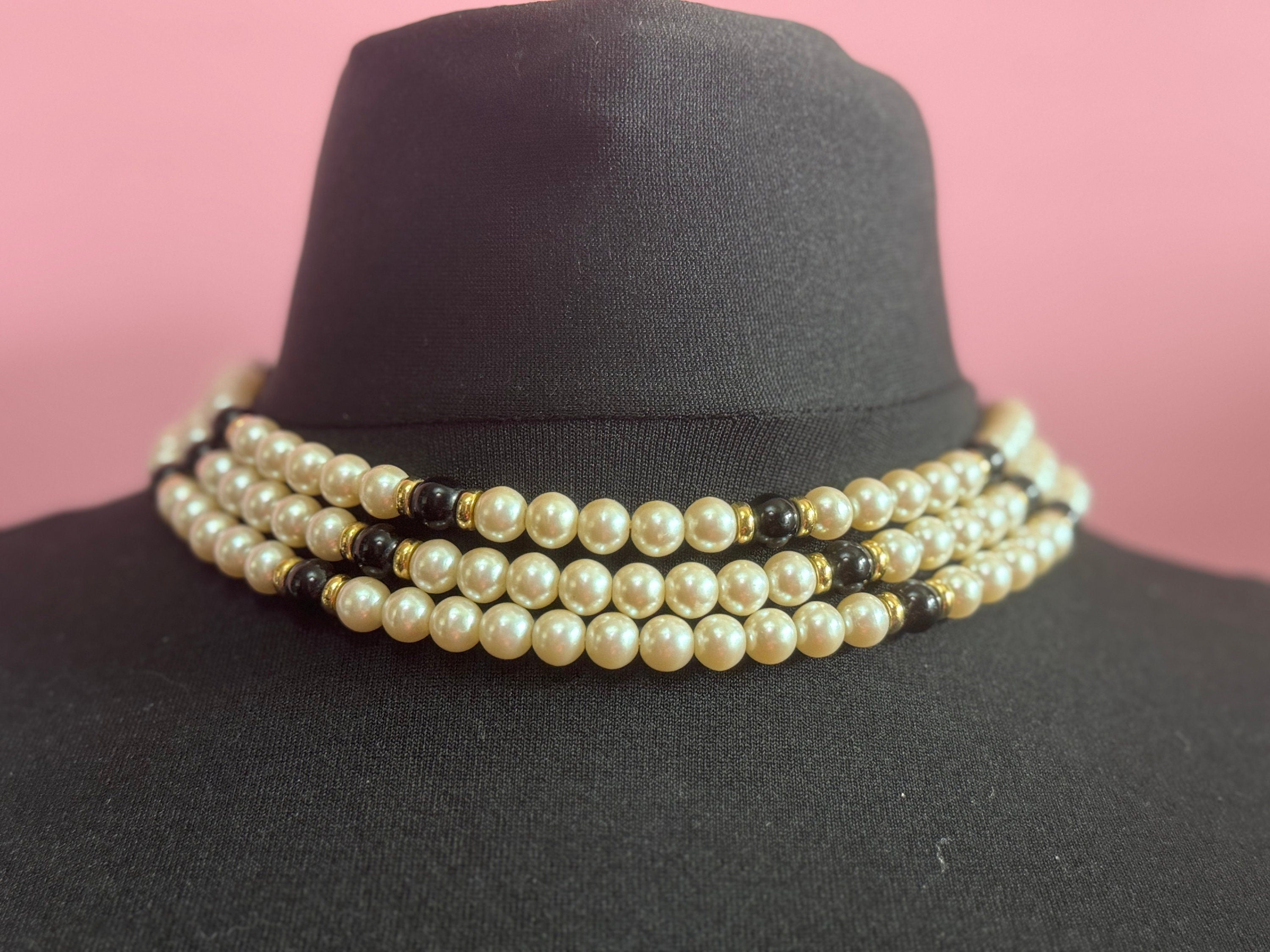 Retro Faux Pearl Choker: Black, Gold & Cream Triple Strand (44cm)