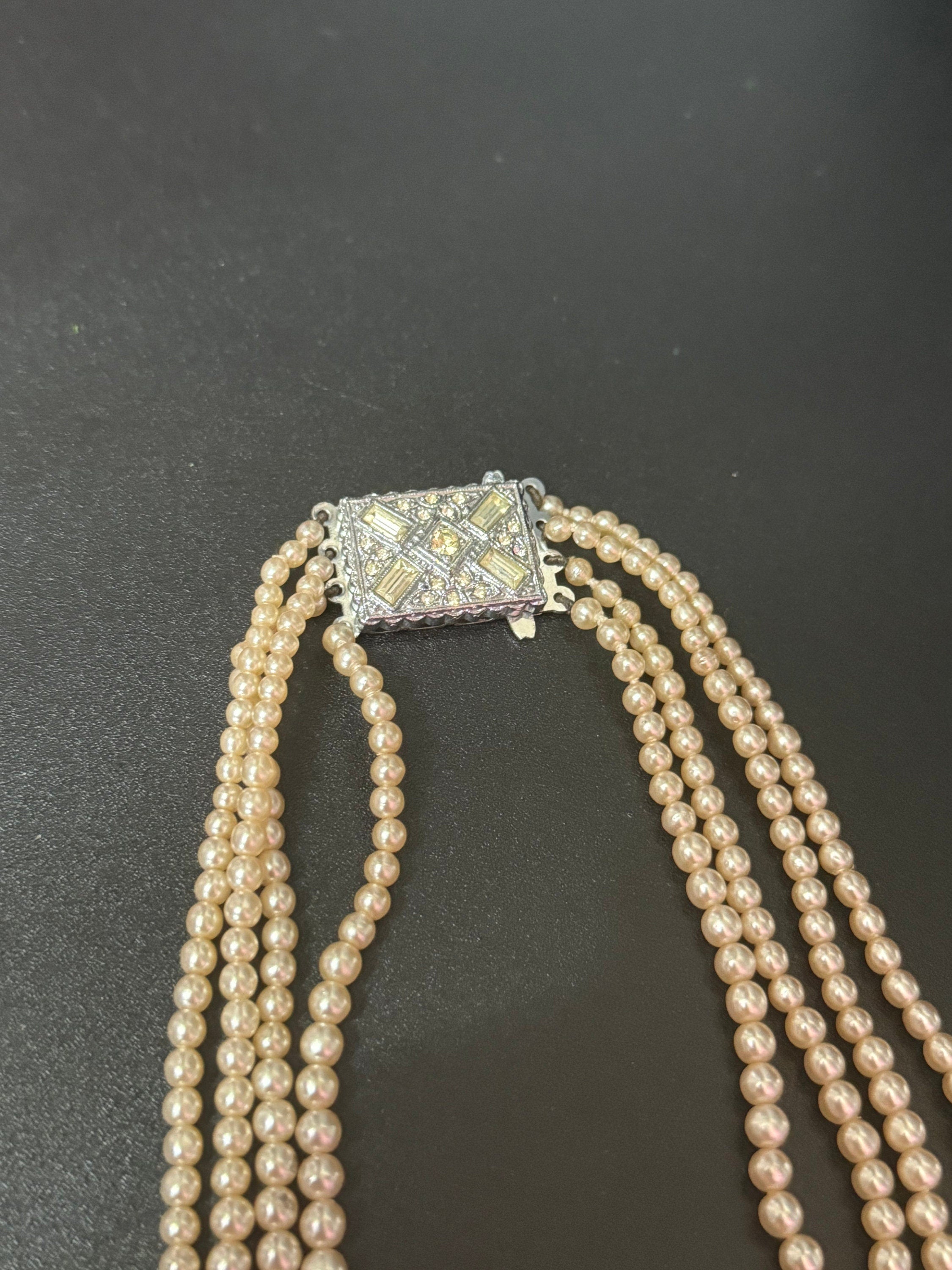 Petite 37cm slim neck Vintage 3 strand row faux glass pearl choker necklace