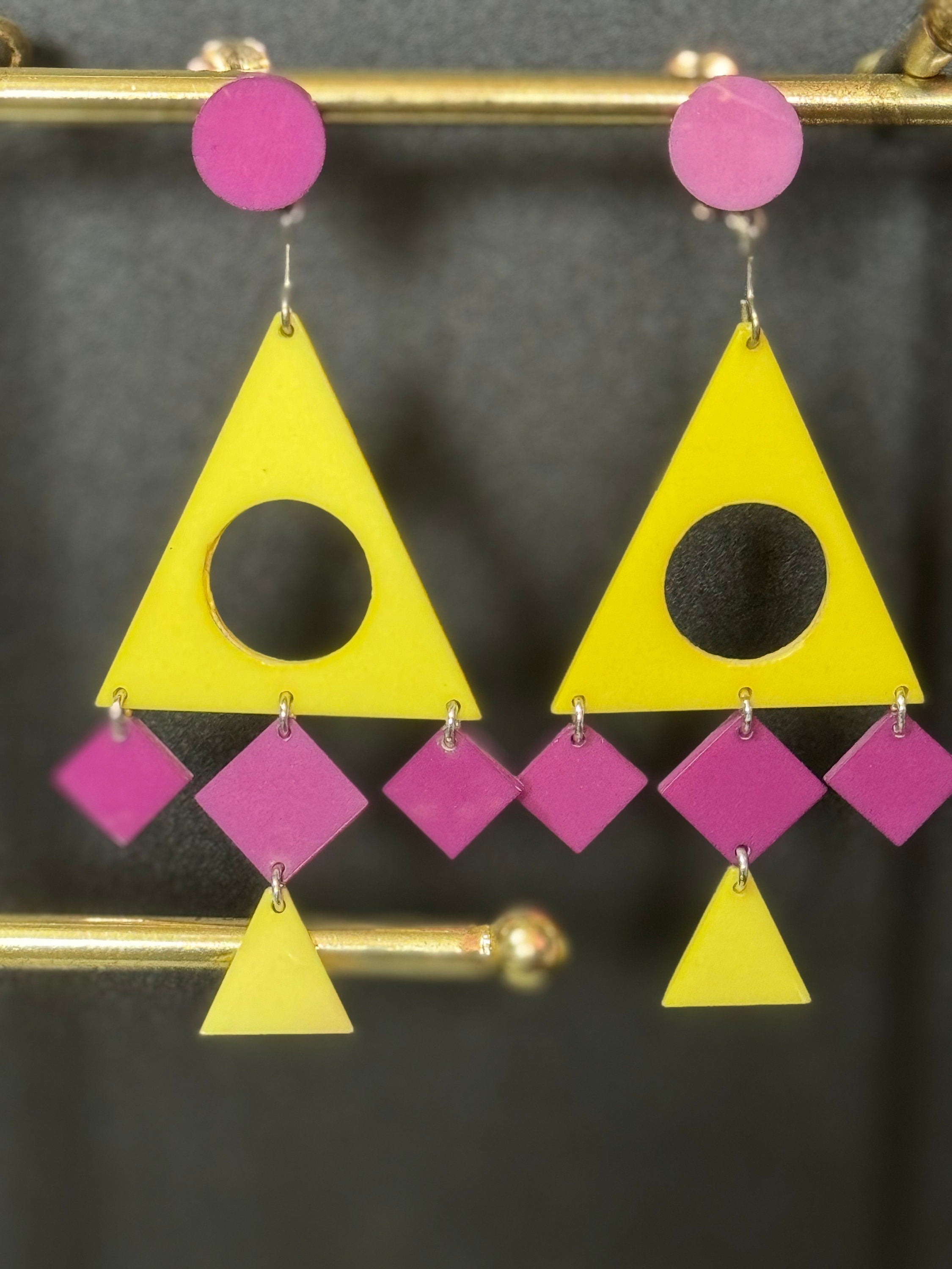 true vintage 1960s French early plastic clip on earrings dangly earrings purple and yellow geometric