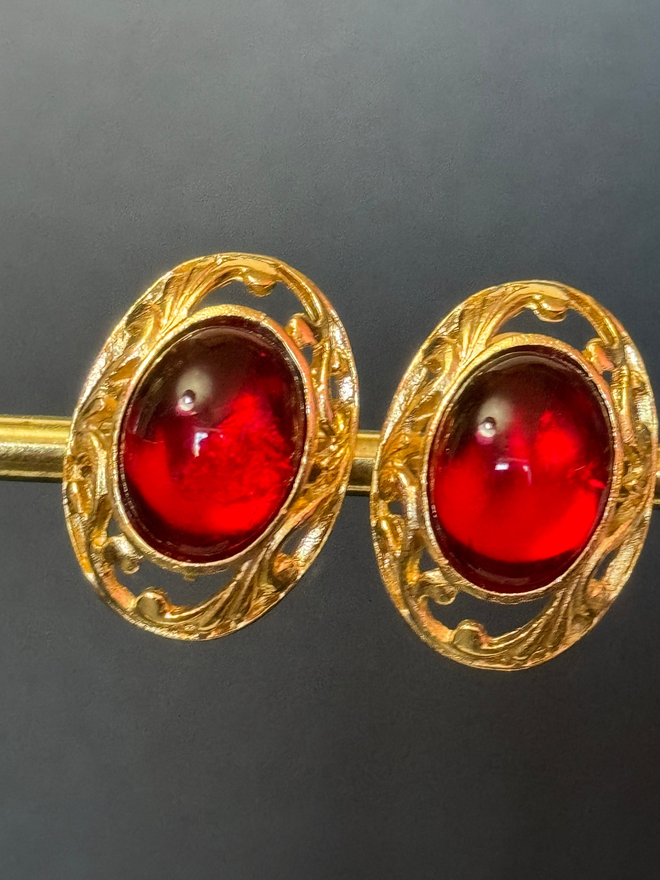 True vintage oversized 3cm Gold tone bright red oval cabochon open work Gripoix style clip on earrings 1980s