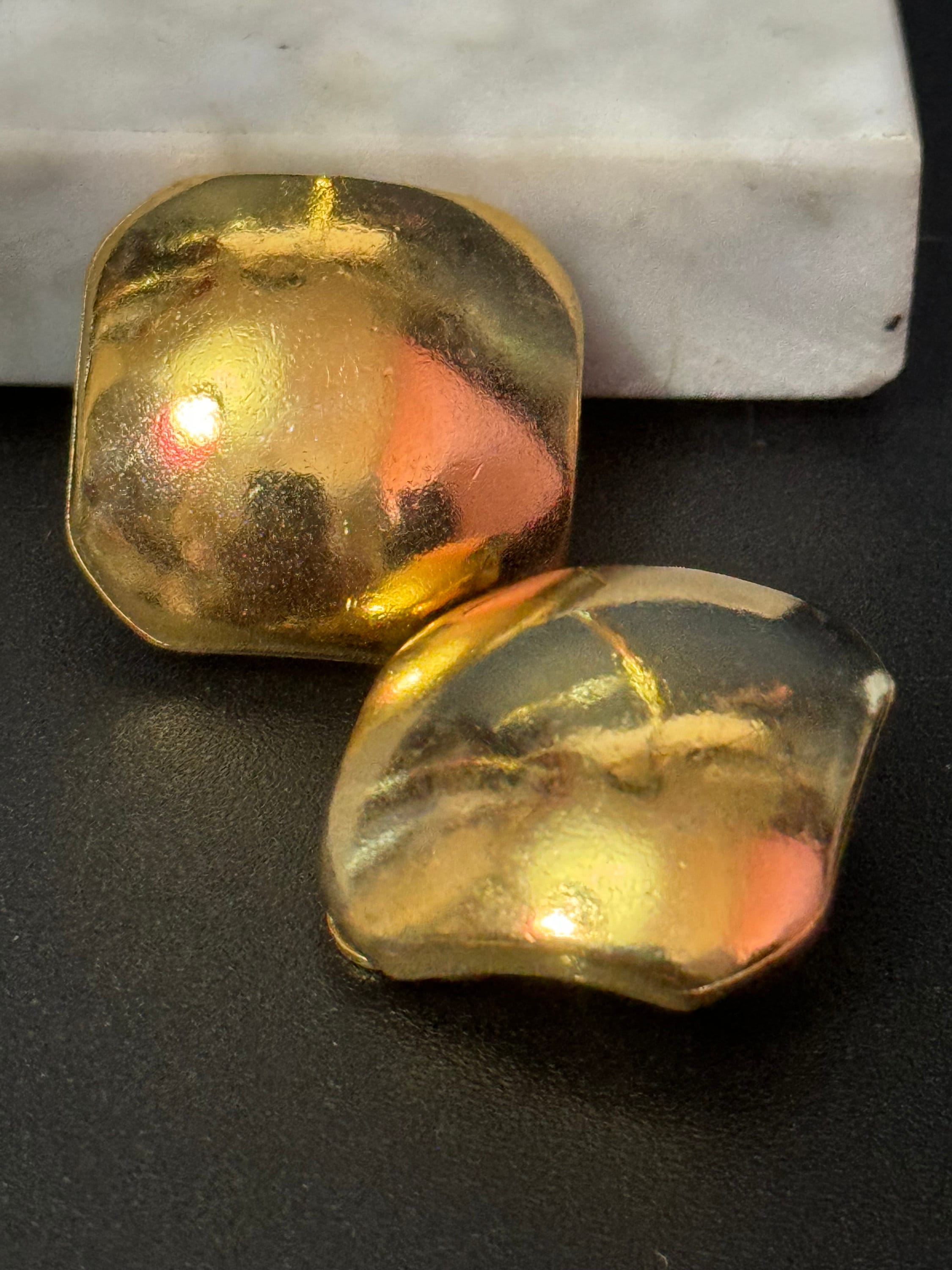 True vintage 2.5cm square Gold tone domed clip on earrings 1980s