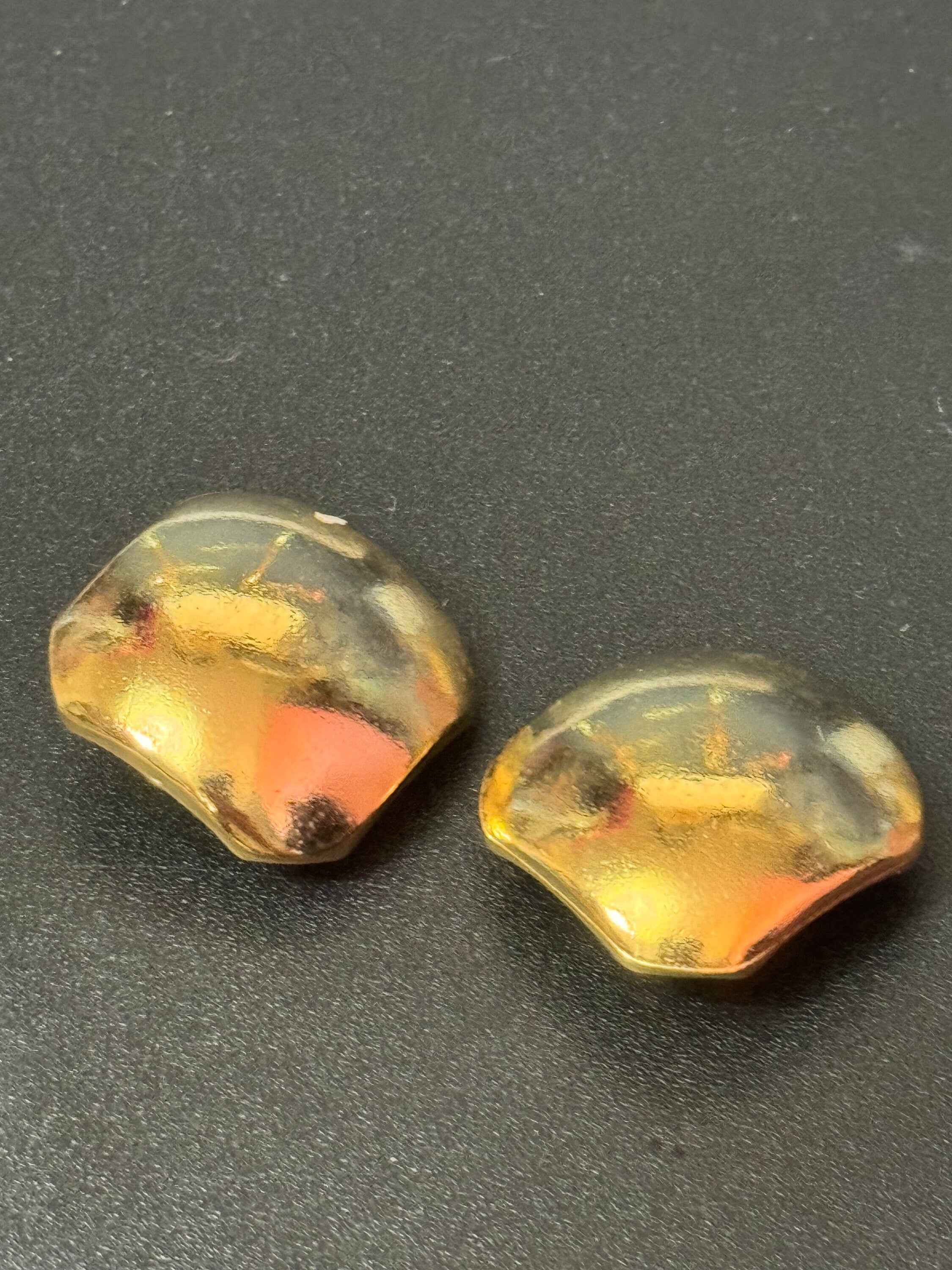 True vintage 2.5cm square Gold tone domed clip on earrings 1980s