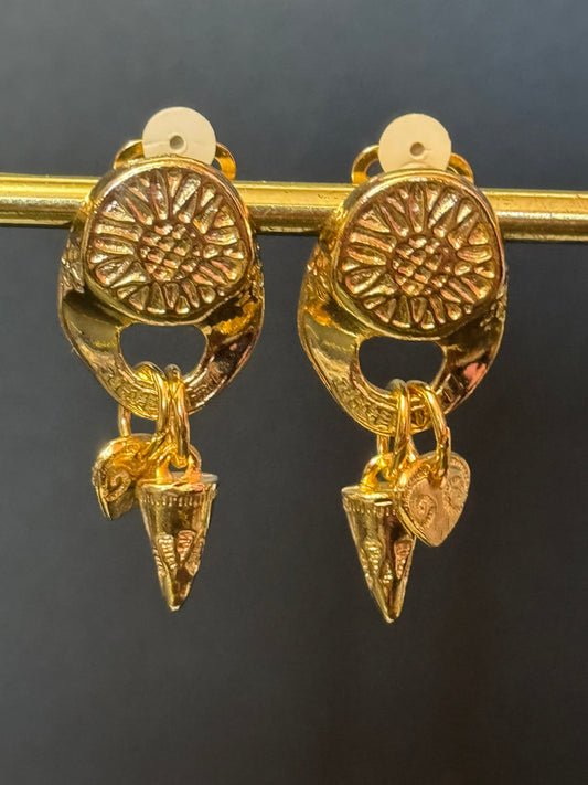 True vintage 4.5cm etruscan style Gold tone dangly charm clip on earrings 1990s