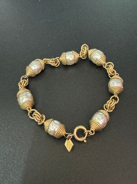 Signed Sarah Coventry Vintage Glass pearl ornate gold tone beaded bracelet 21cm