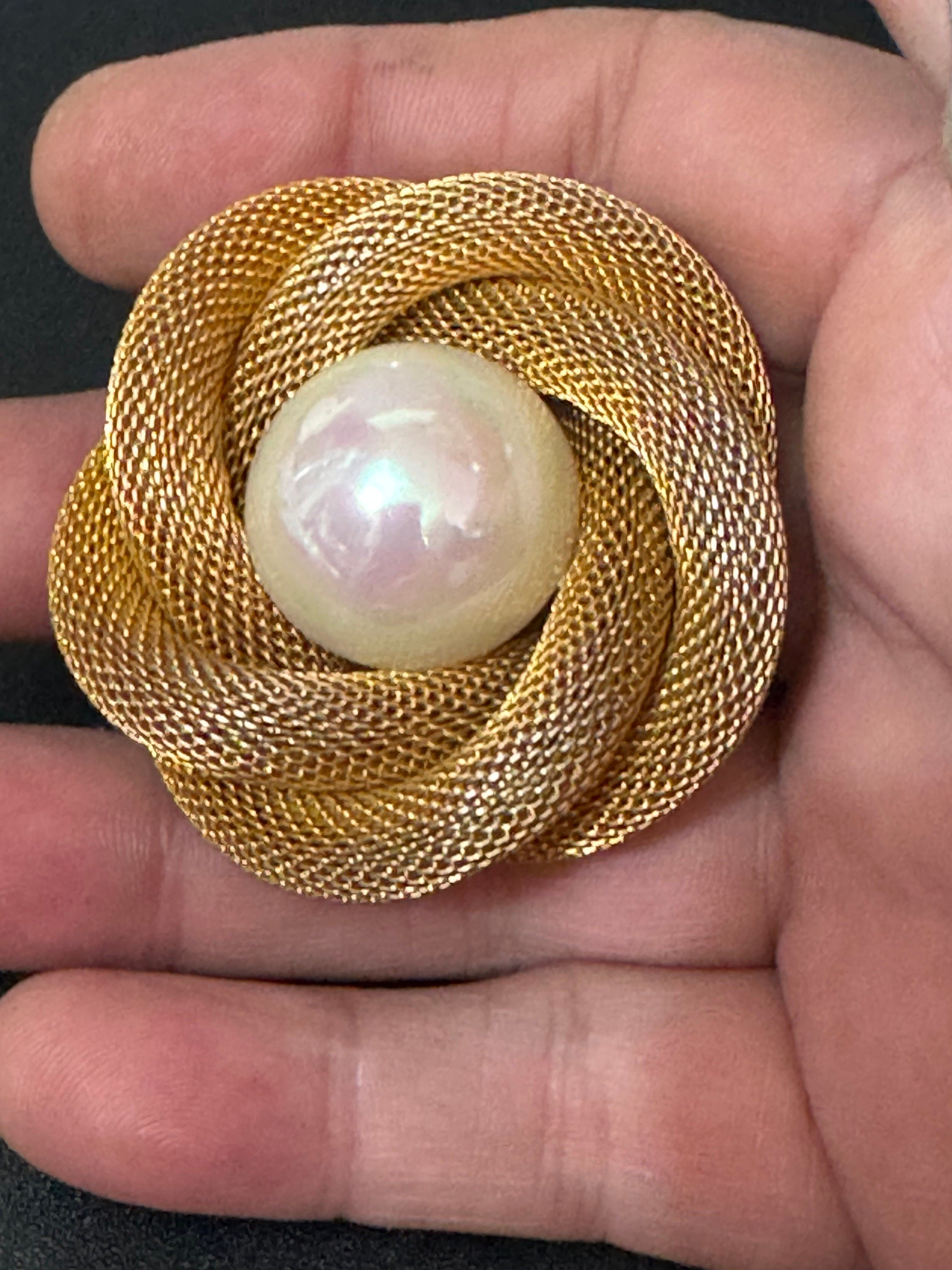 Oversized vintage mid century gold tone tube mesh brooch with large faux pearl