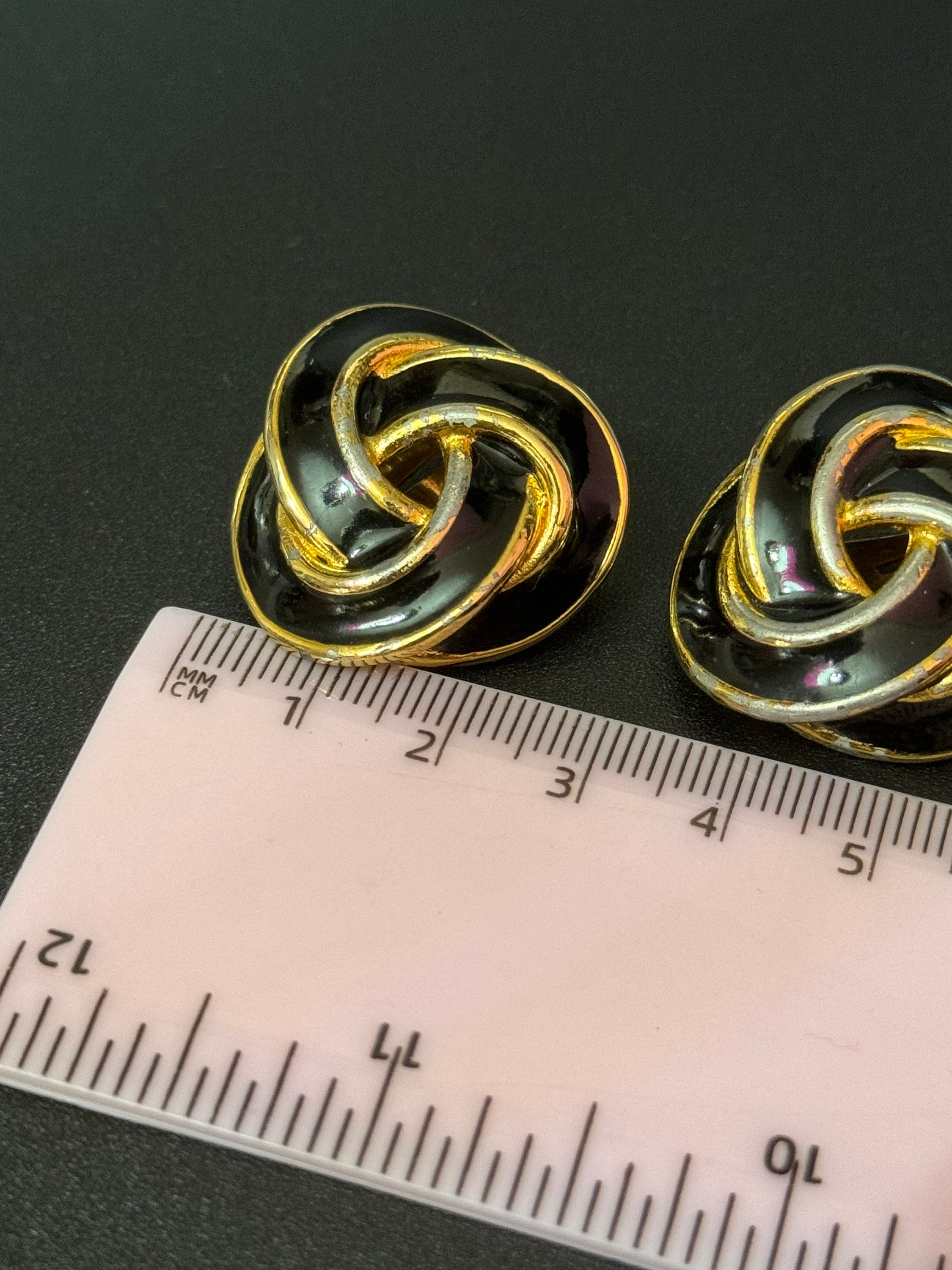 Signed KJL Kenneth Lane Vintage pair black gold tone classic knot clip on earrings