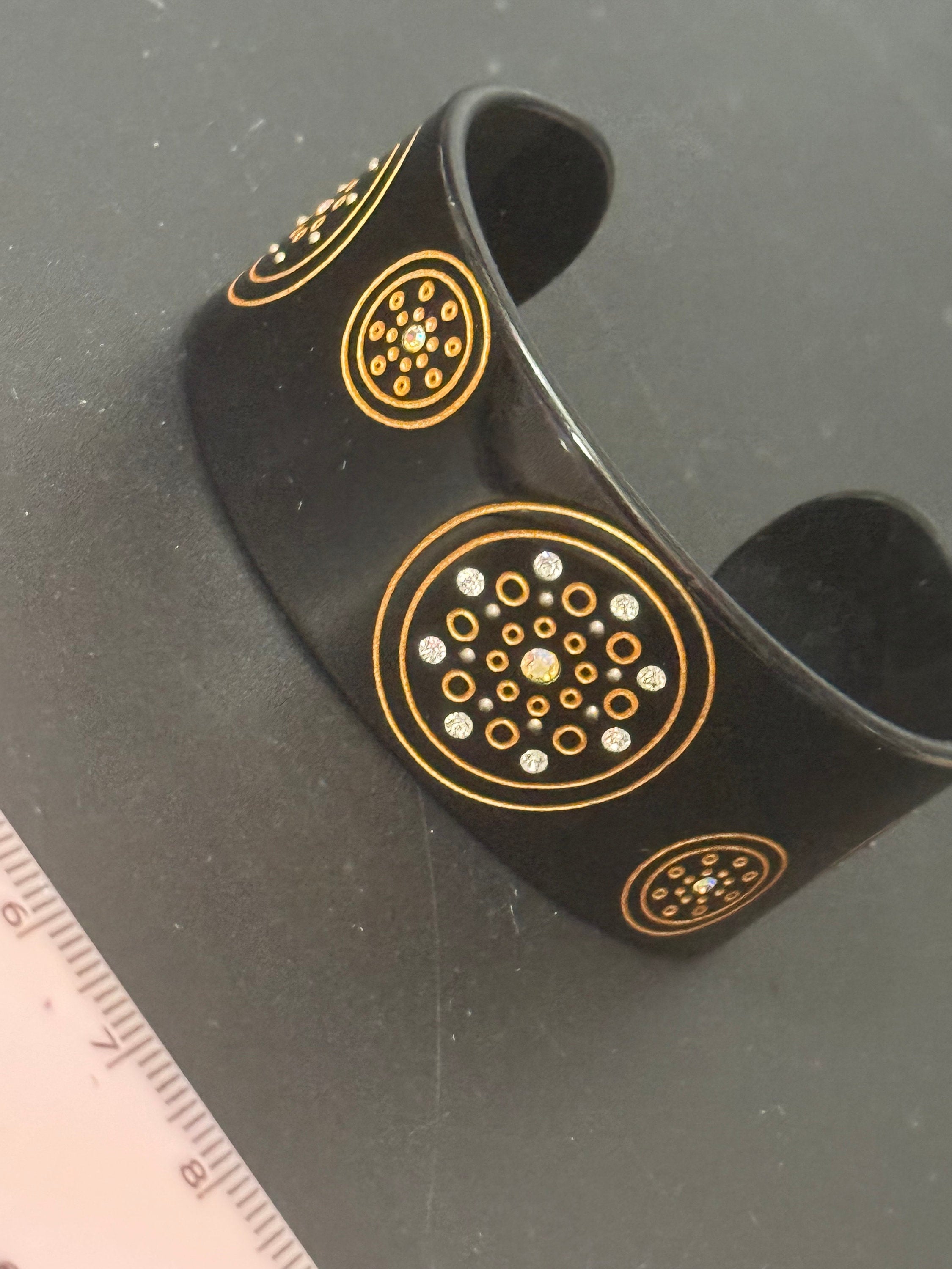retro black and gold geometric aurora borealis open cuff bangle bracelet