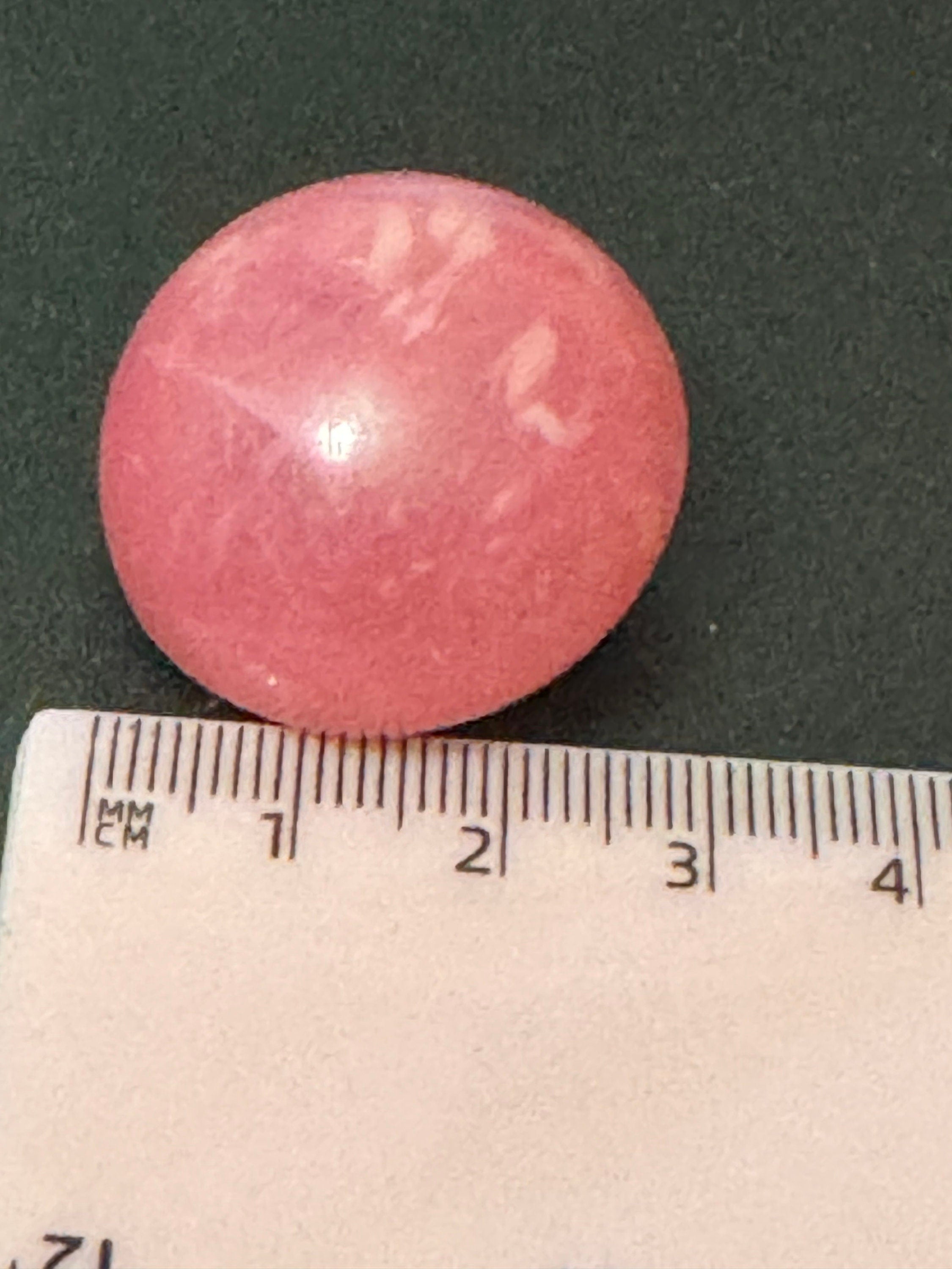 Vintage 1950s marbled Pink plastic dome button Clip On Earrings