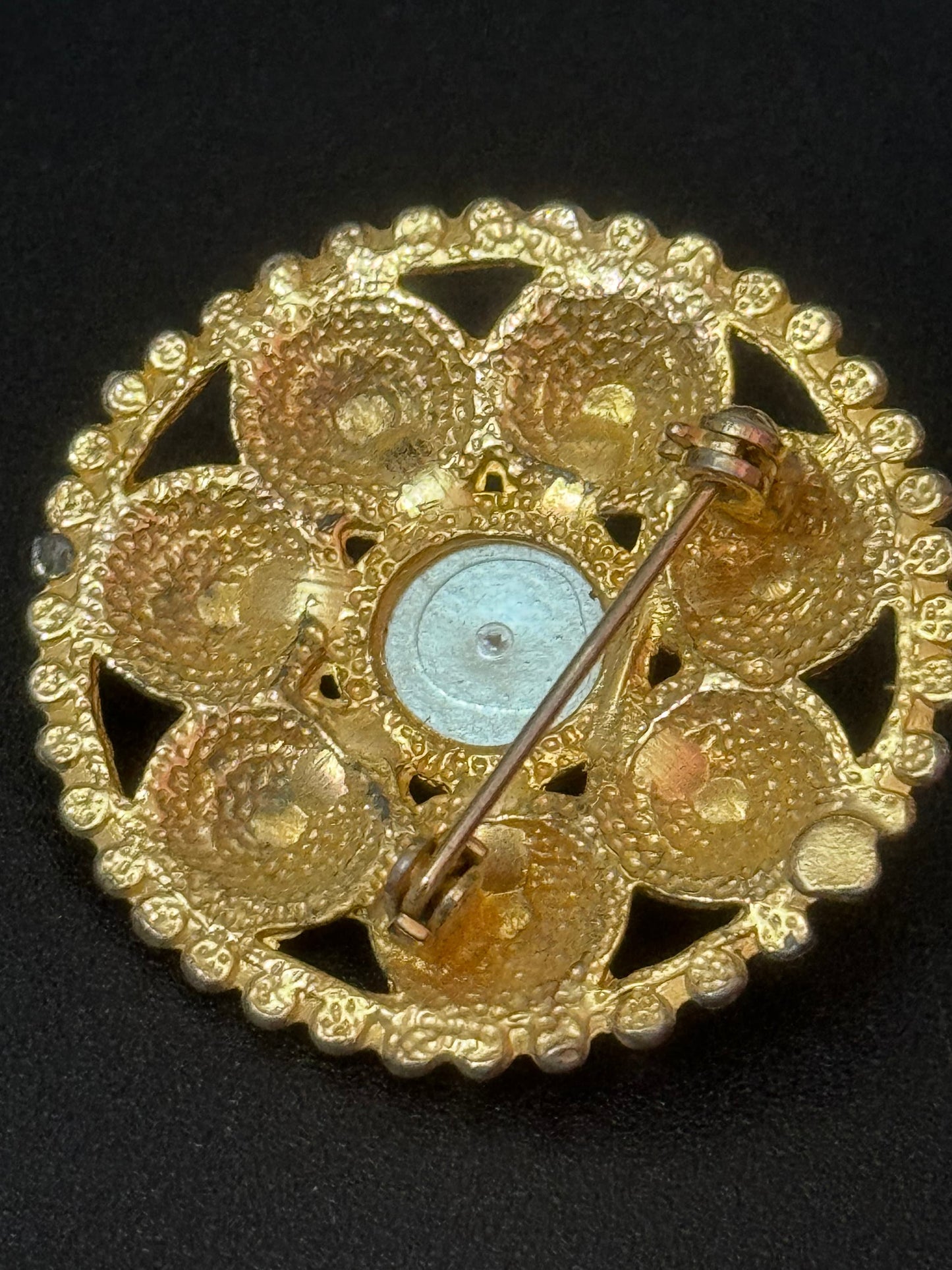 Vintage round etruscan gold tone faux pearl cabochon Statement cannetille Brooch