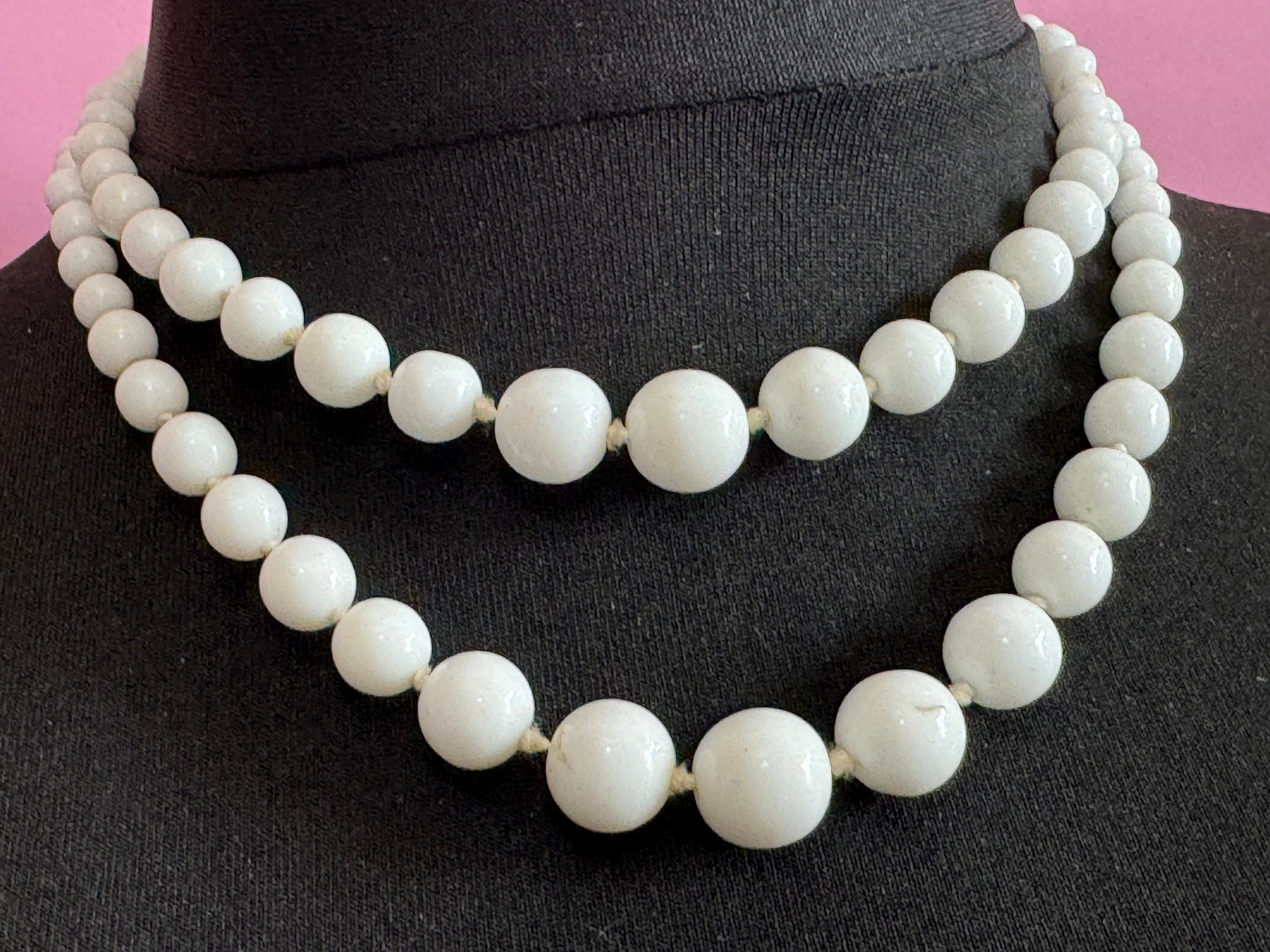 vintage white Milk glass round knotted double strand 2 row beaded necklace