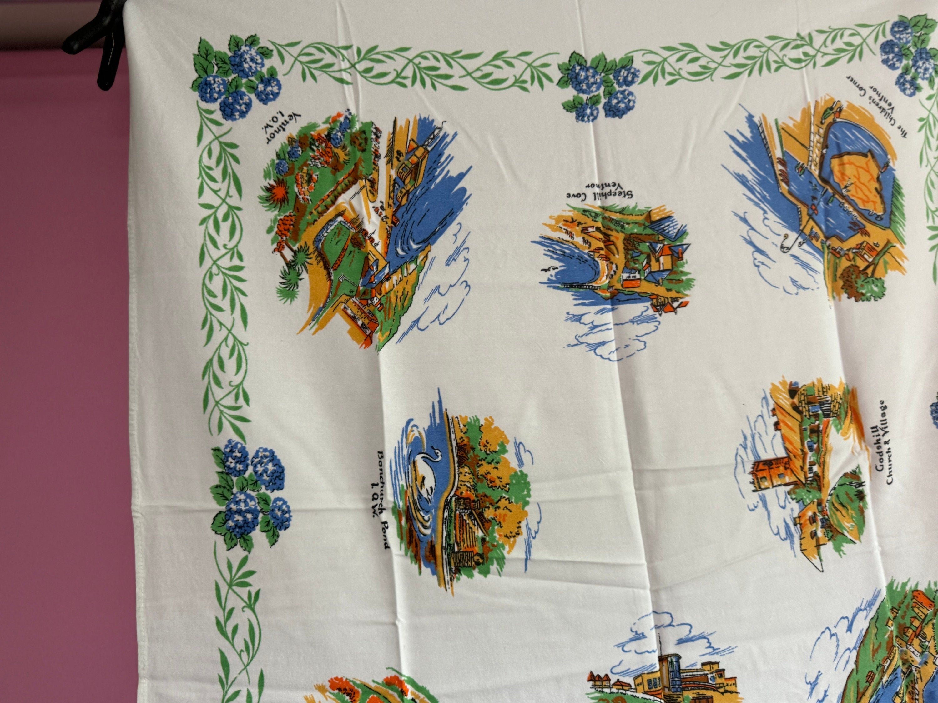 32” EAST ANGLIA Vintage printed souvenir tablecloth Norwich Kings Lynn Great Yarmouth landmarks