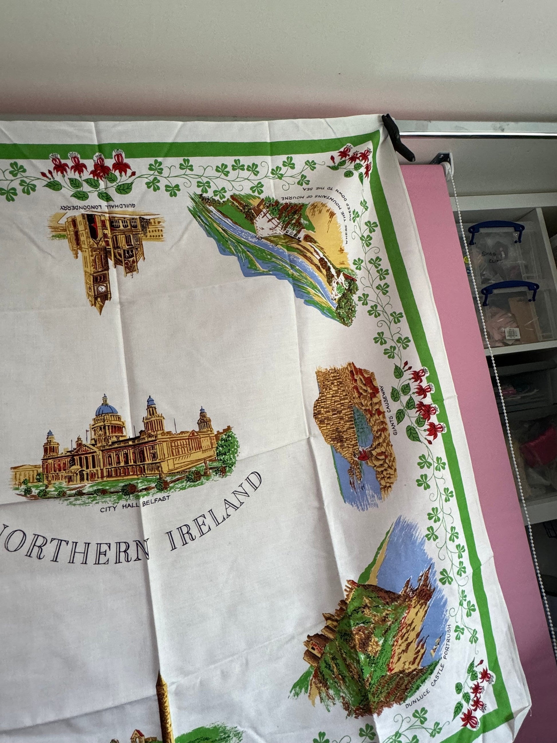 36” northern Ireland Irish Vintage printed souvenir tablecloth towns landmarks