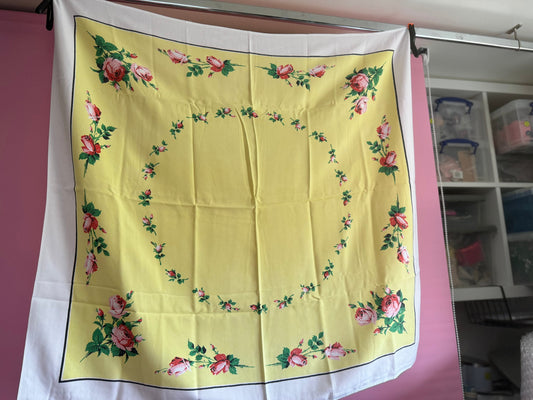 34” English roses yellow Vintage printed tablecloth for tea party