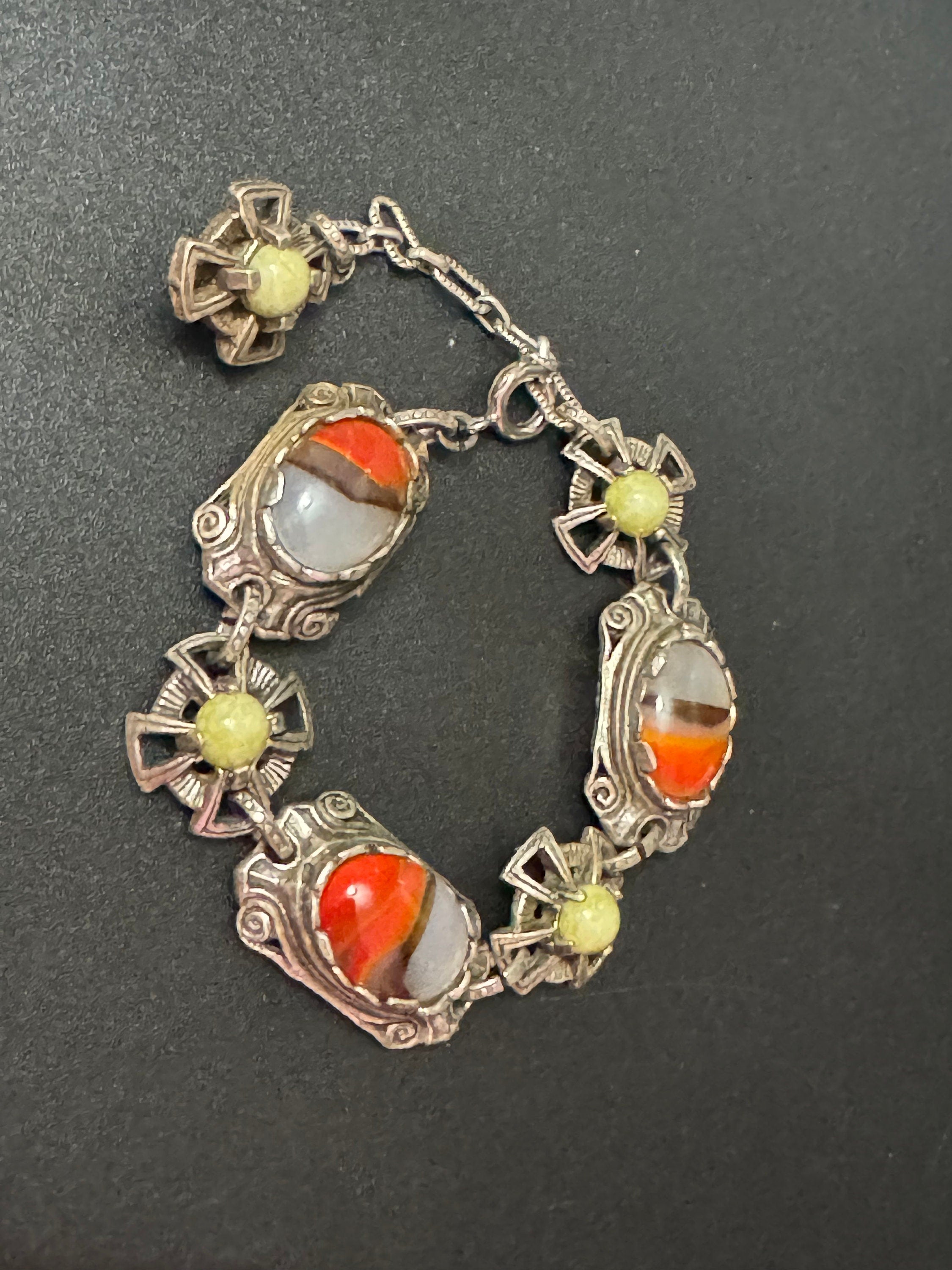 vintage retro 1970s silver tone Panel link Scottish bracelet with agate gemstone cabochons