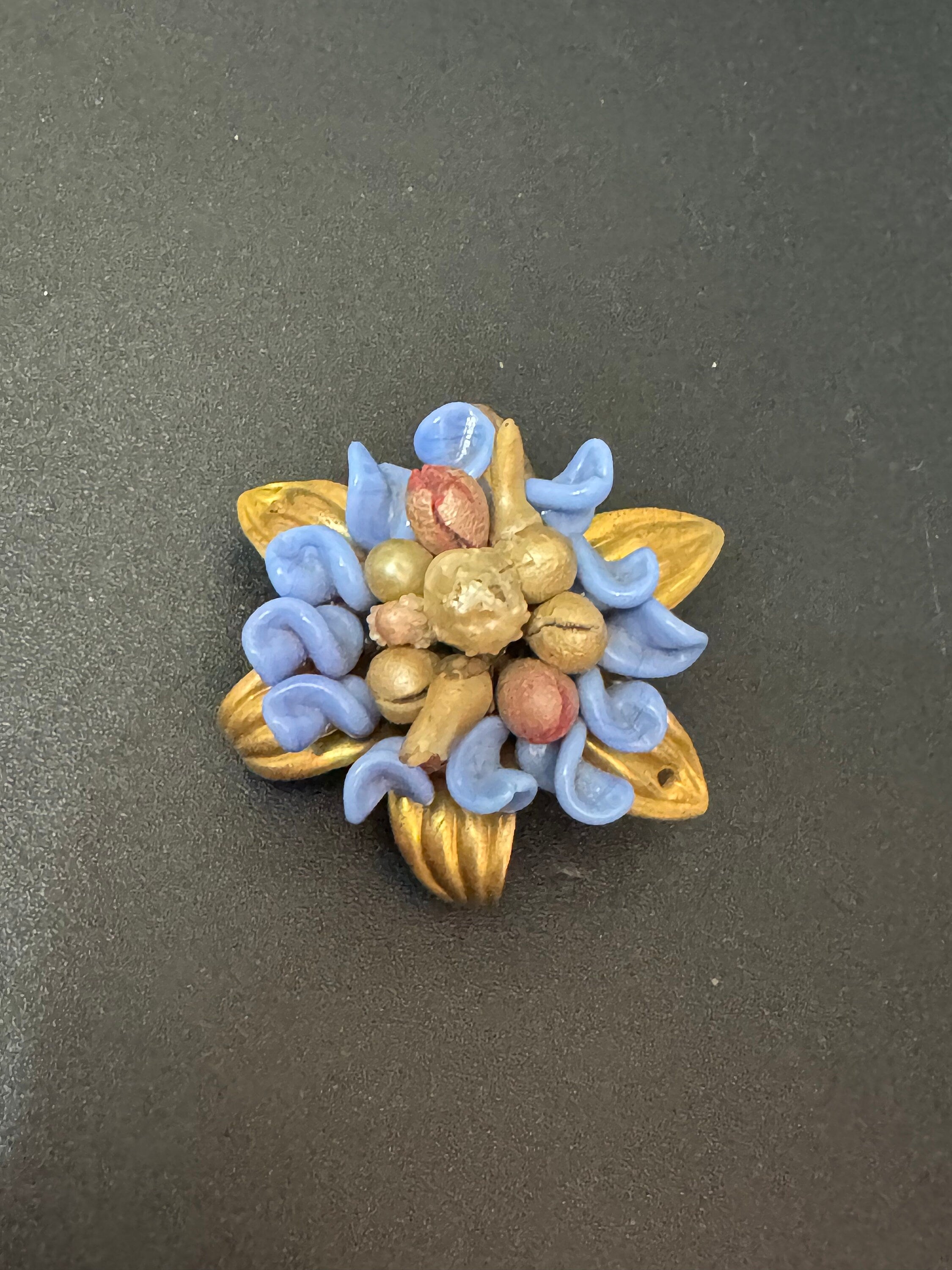 Vintage kitsch cornflower blue floral brooch 1930s