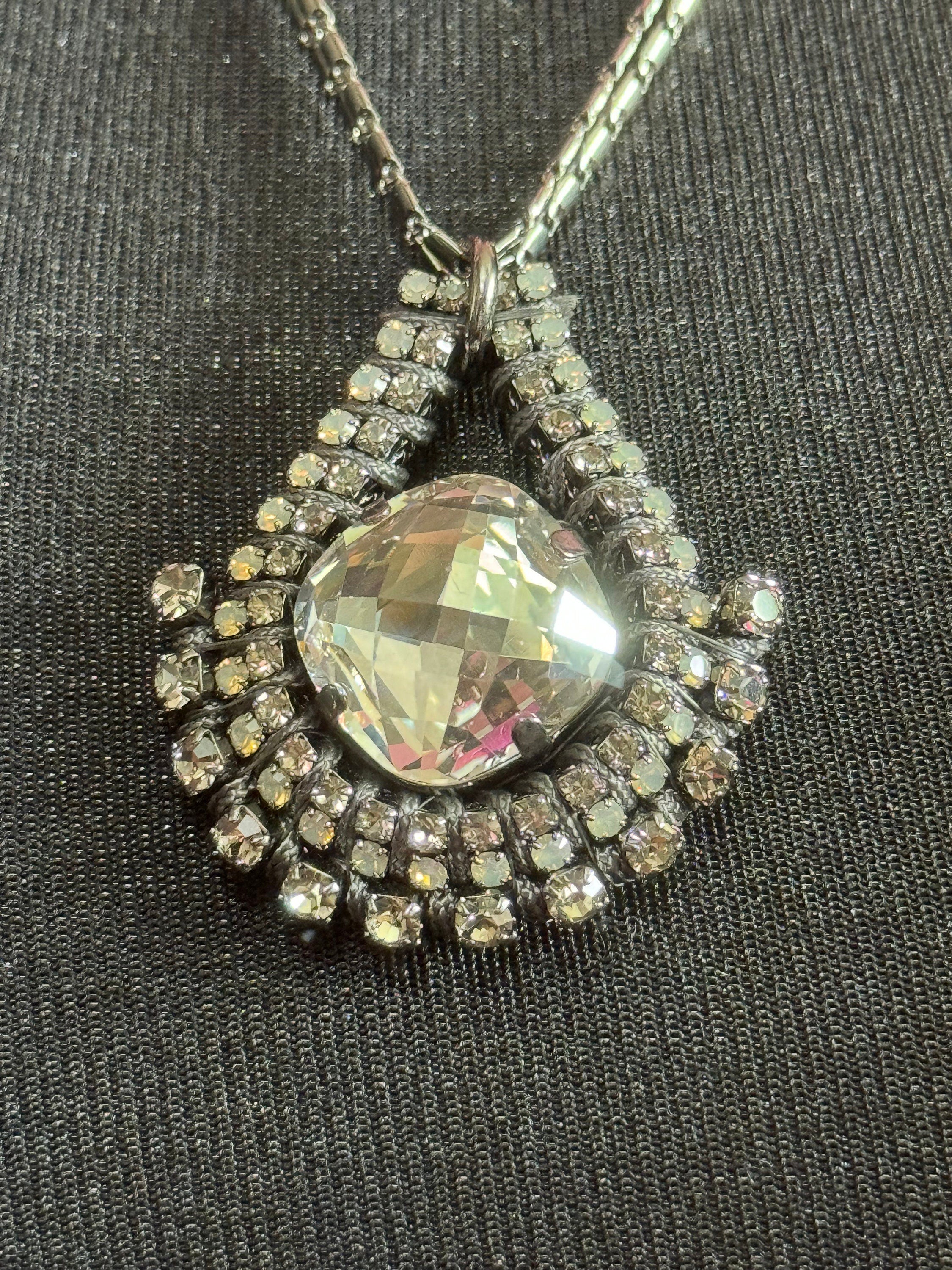 Retro clear Swarovski Crystal dark grey silver tone diamanté teardrop necklace designer