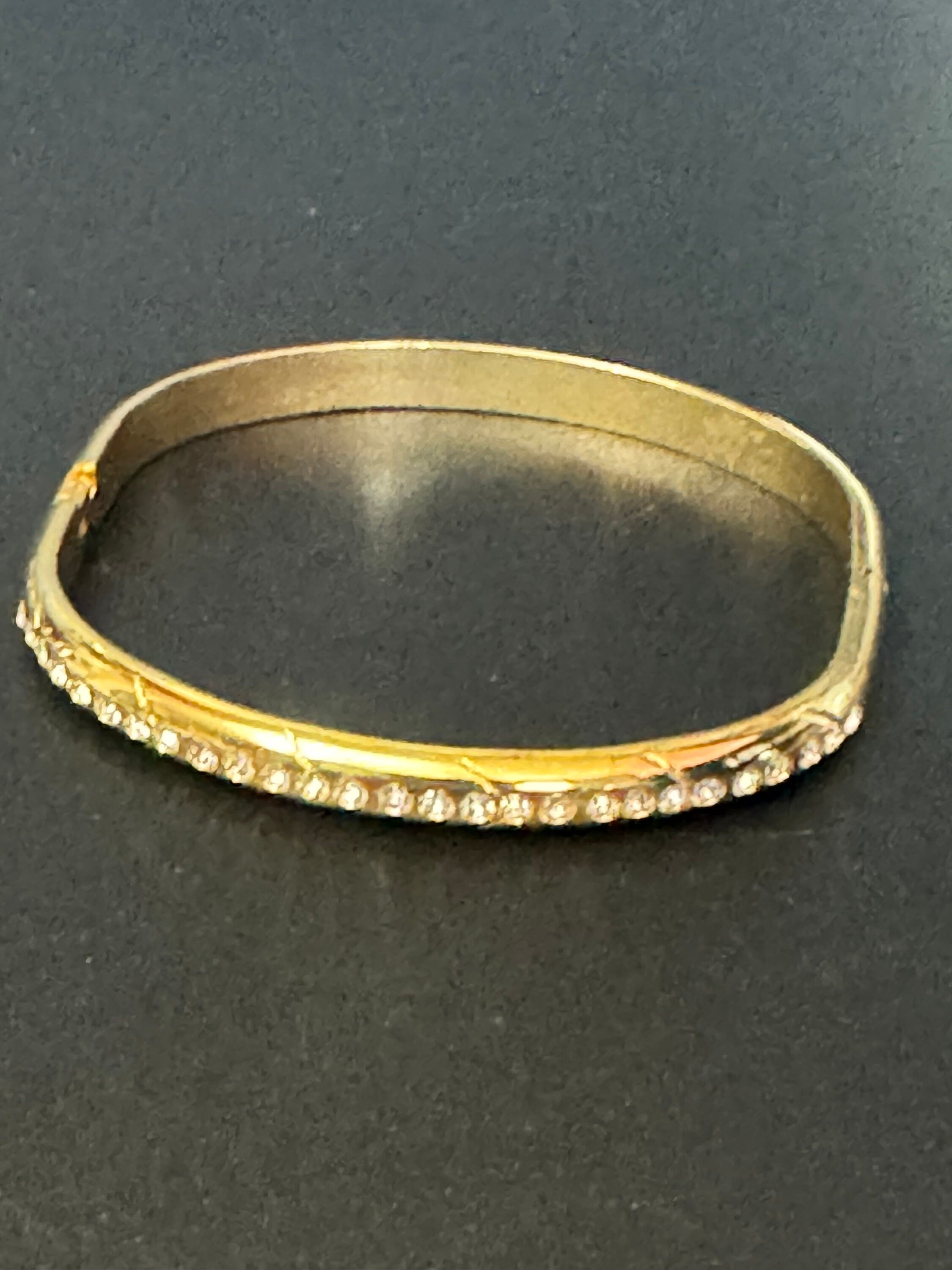 Retro high end squared clear diamanté crystal hinged clamper bangle
