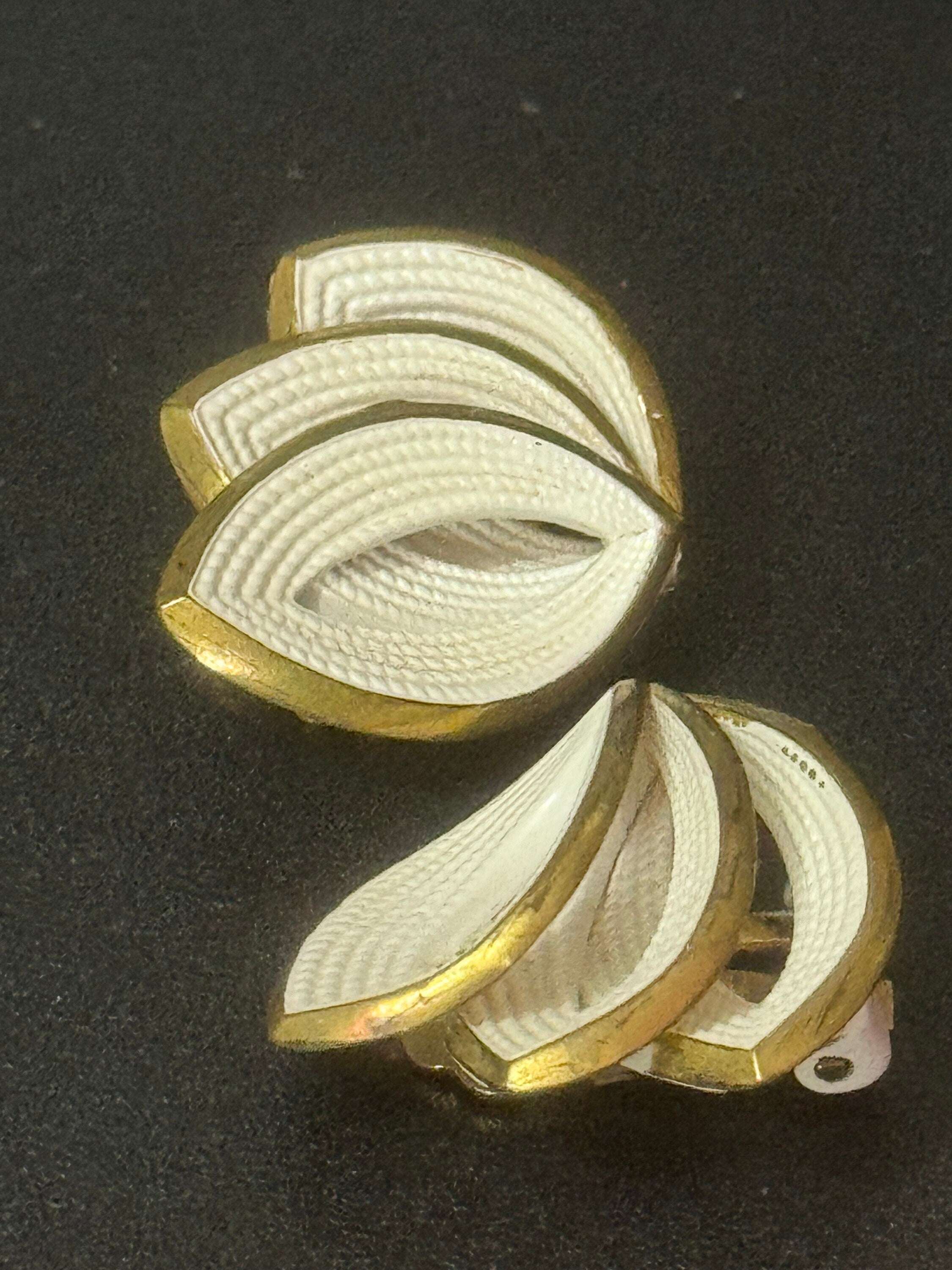 Signed GROSSE German designer cream enamel fan leaf design gold tone clip on earrings
