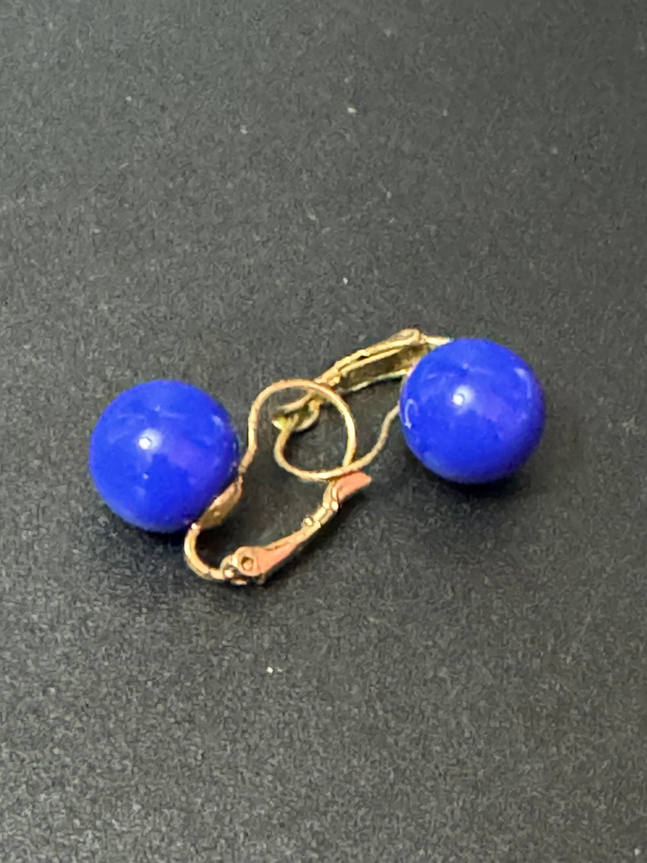 Signed joan rivers small bright blue ball stud gold plated pierced lever back earrings
