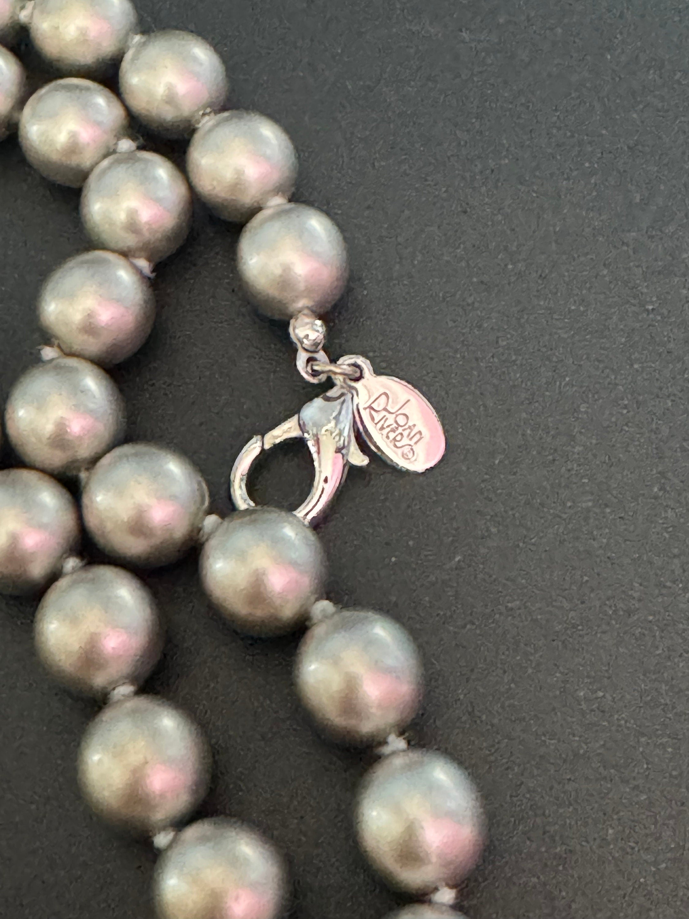 Signed Joan rivers vintage single strand steel grey 1cm glass knotted pearl necklace 80cm
