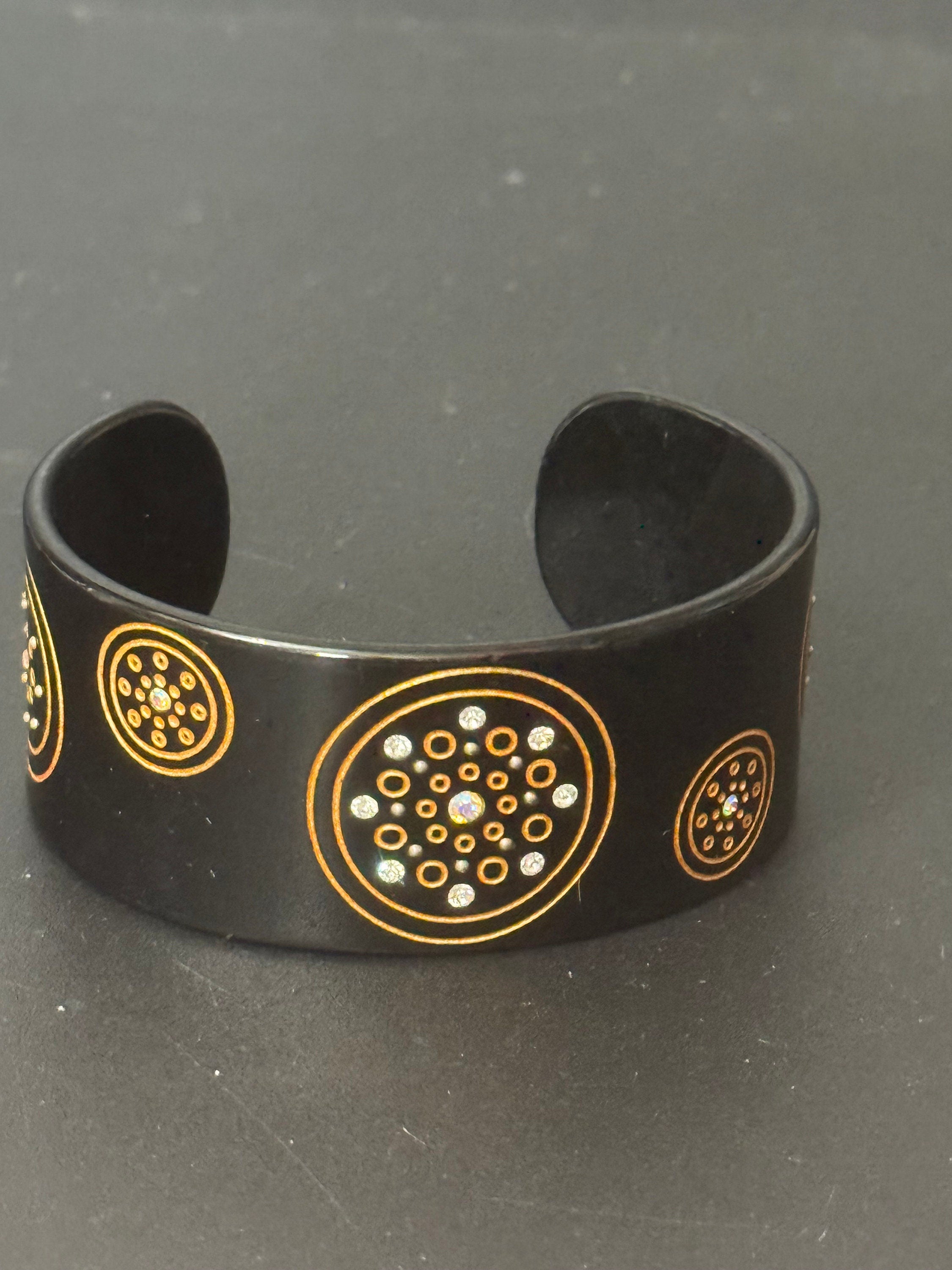 retro black and gold geometric aurora borealis open cuff bangle bracelet