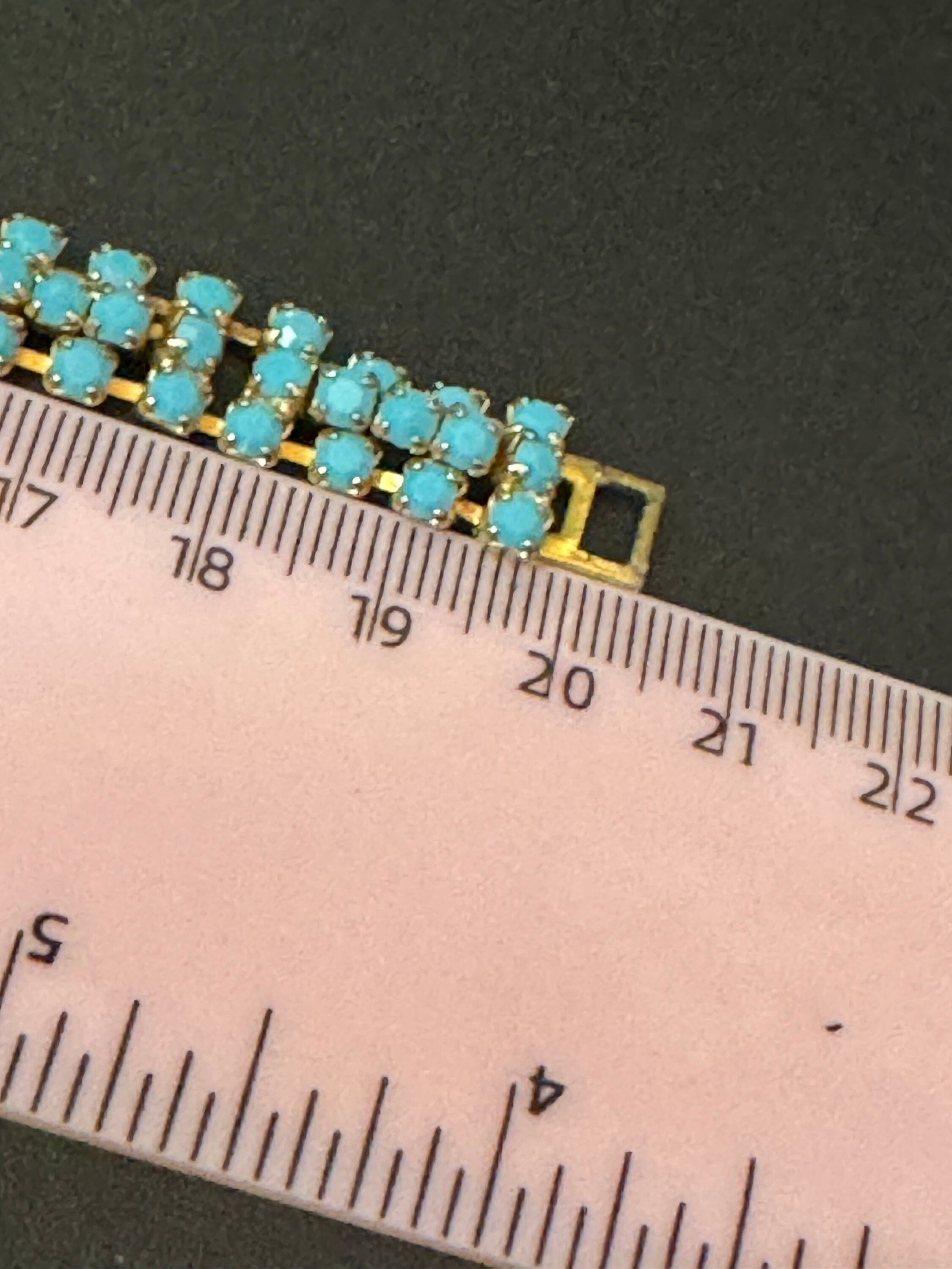Vintage articulated flat link mesh gold tone bracelet with turquoise blue paste