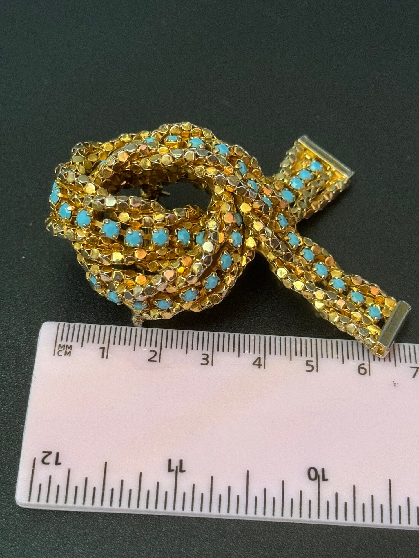 Oversized 7cm vintage modernist gold tone turquoise beaded mesh knot brooch 1960s 1970s