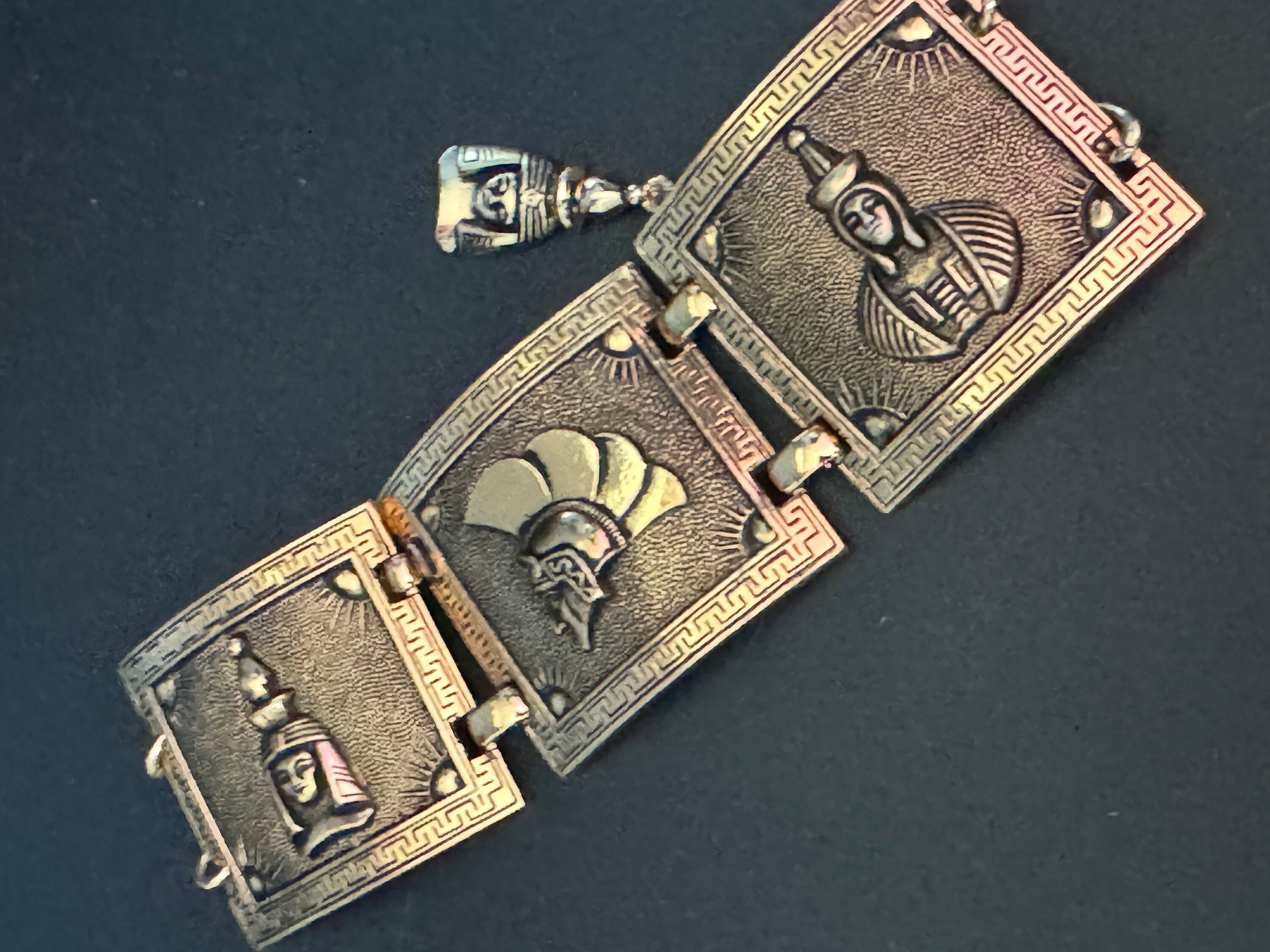 Egyptian revival Vintage copper Tone Souvenir tourist panel link bracelet lightweight aluminium souvenir from Egypt