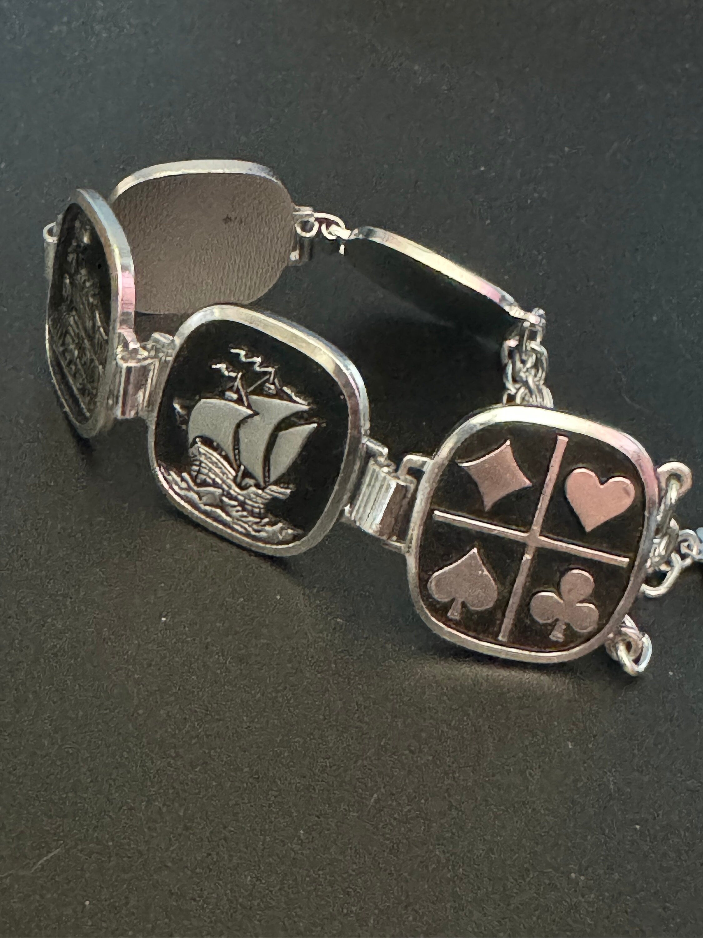 Vintage Silver Tone Black enamel Souvenir tourist panel link bracelet lightweight aluminium  travel cards horses