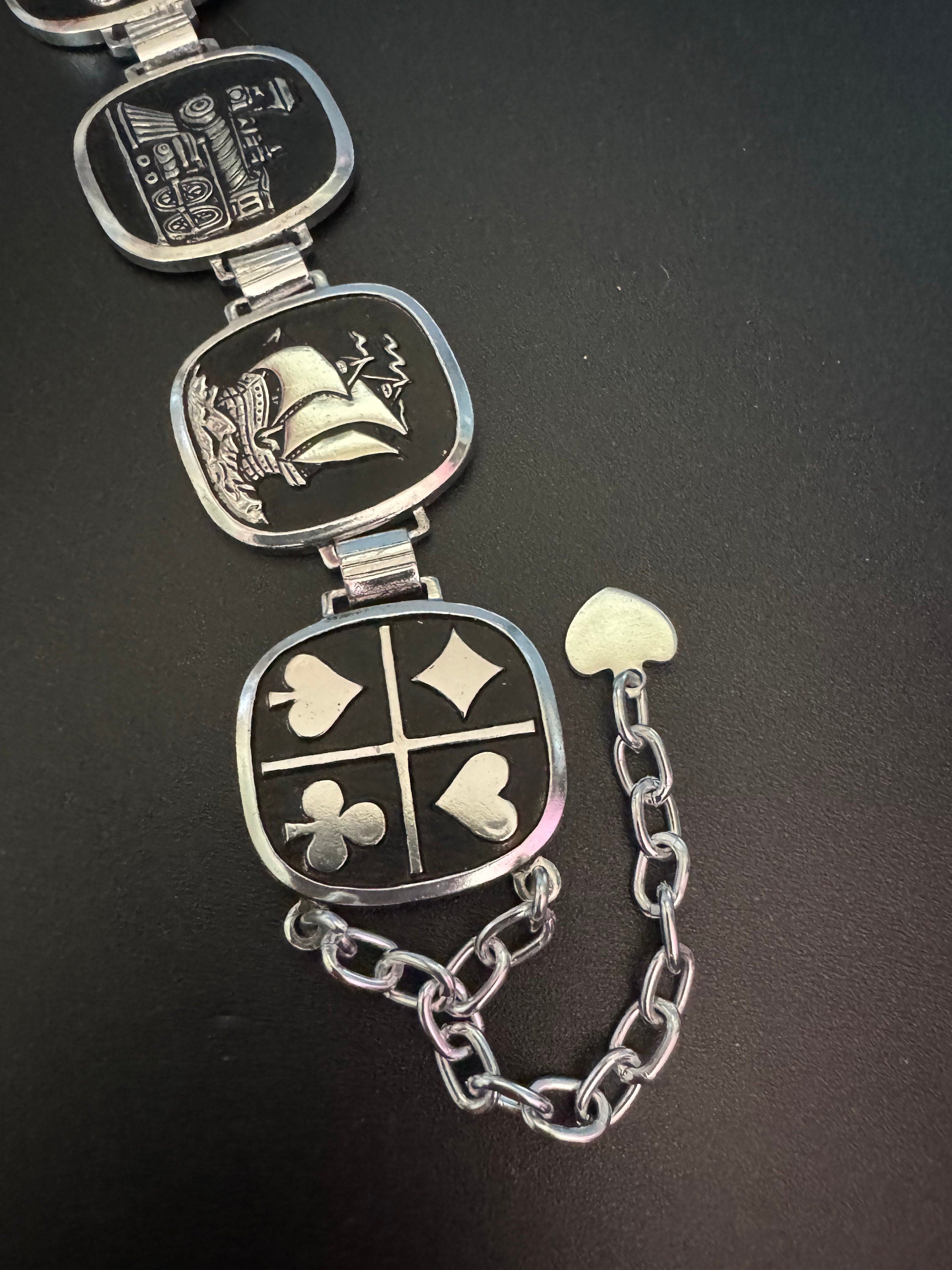 Vintage Silver Tone Black enamel Souvenir tourist panel link bracelet lightweight aluminium  travel cards horses