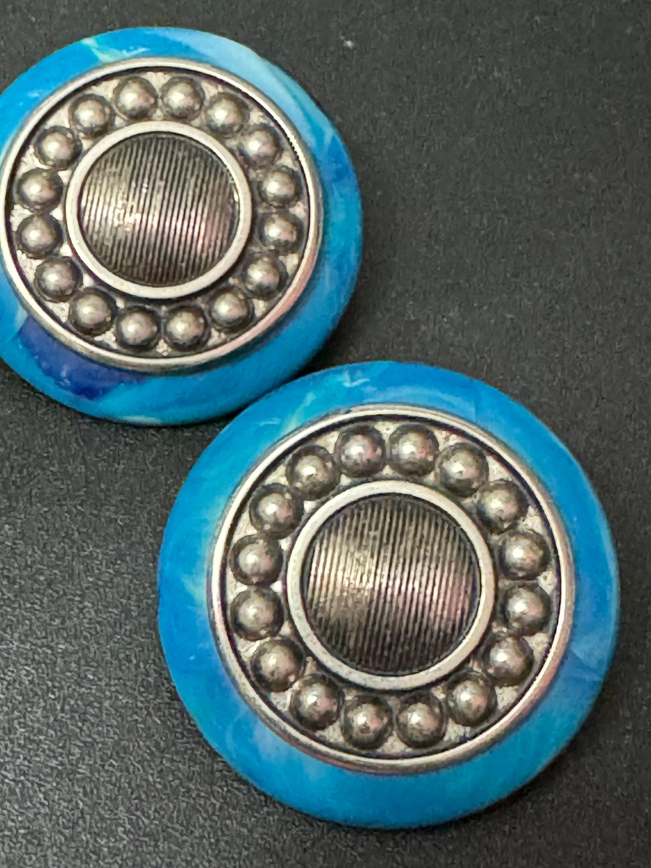 Signed made it Italy vintage oversized 4cm silver tone blue plastic clip on button earrings Etruscan style