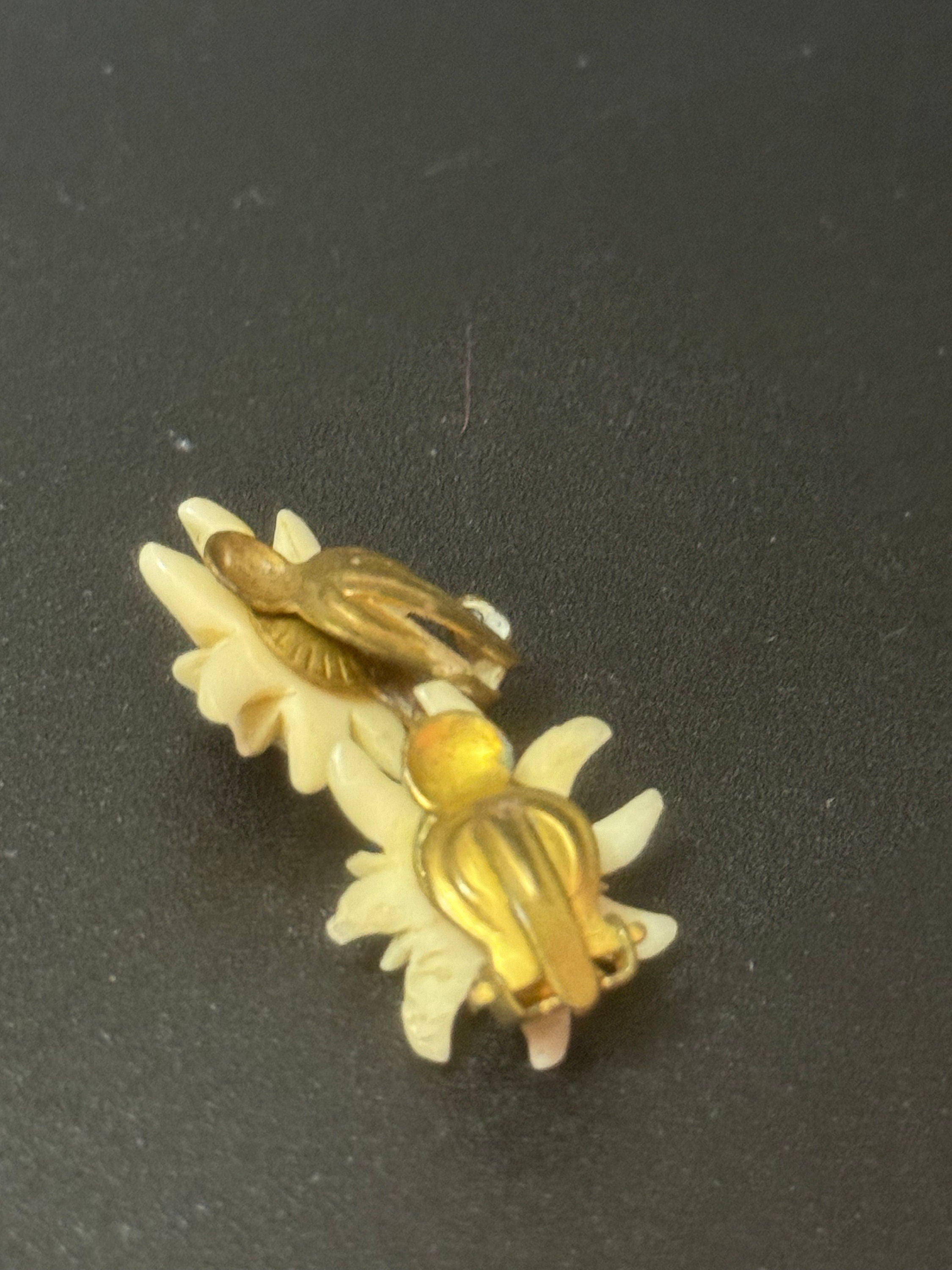 Vintage early plastic celluloid Edelweiss floral clip on earrings art deco