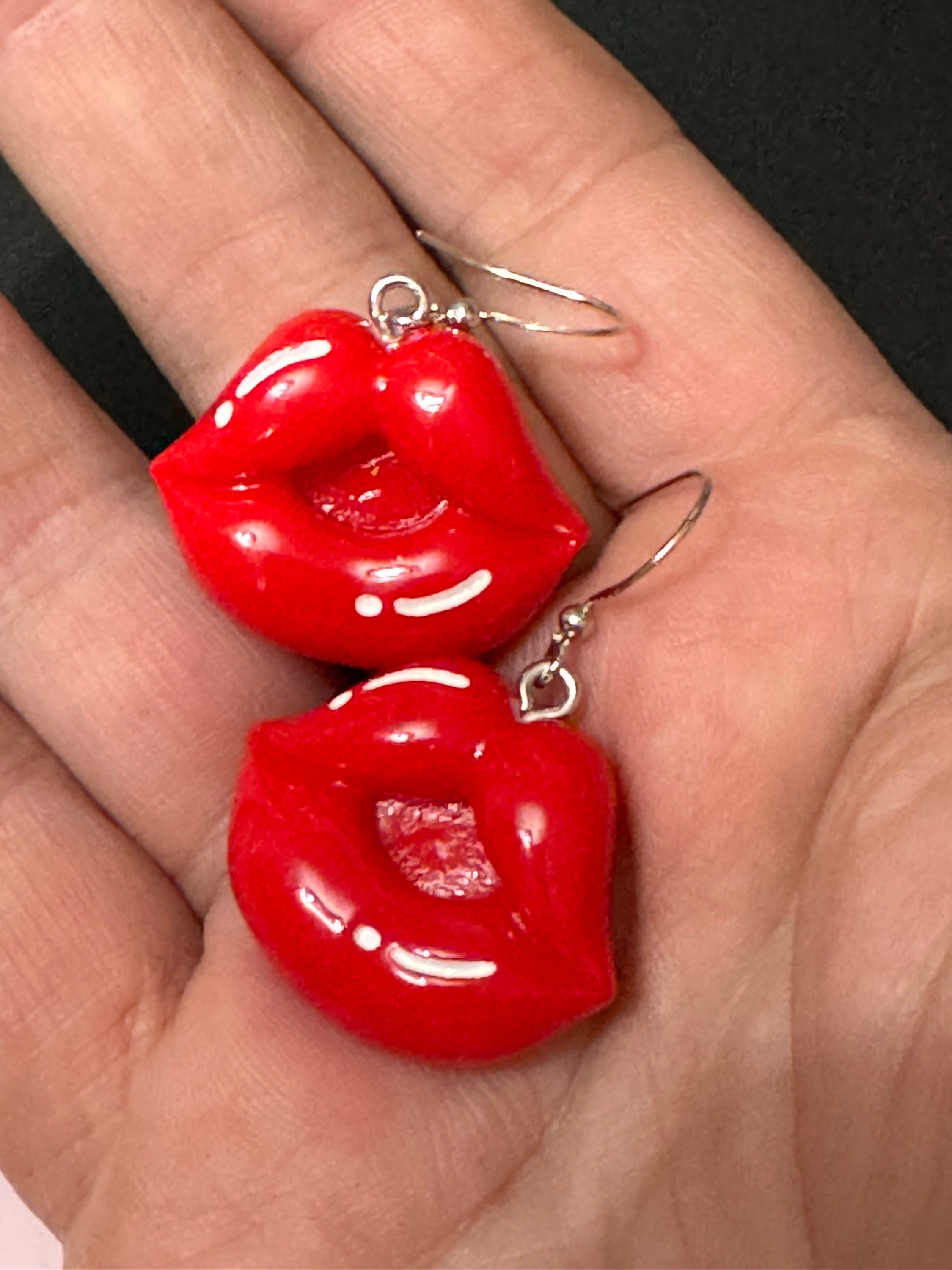 Novelty bright glossy red lips dangly plastic drop earrings silver ton Loved Loved Again
