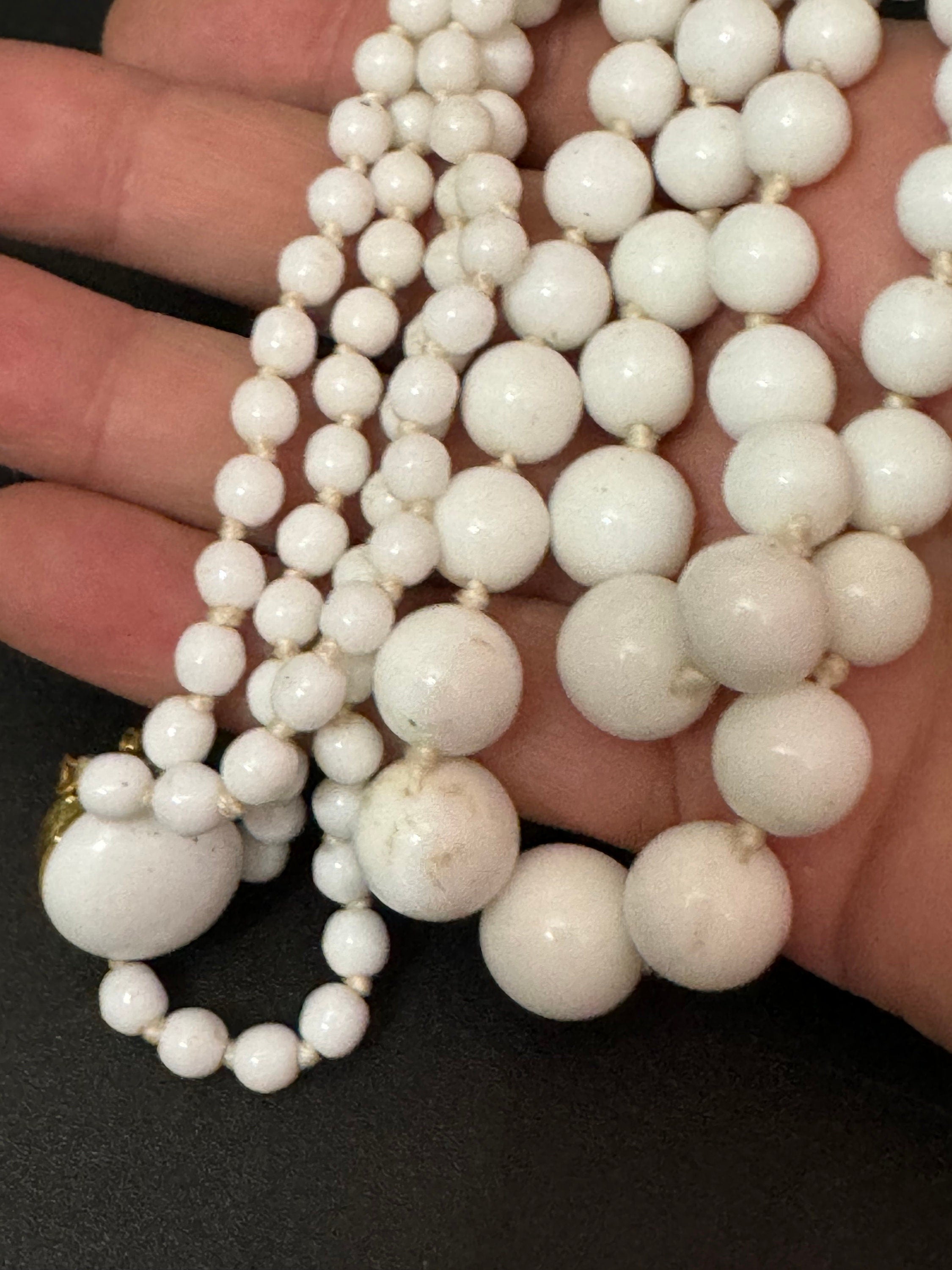 vintage white Milk glass round knotted double strand 2 row beaded necklace