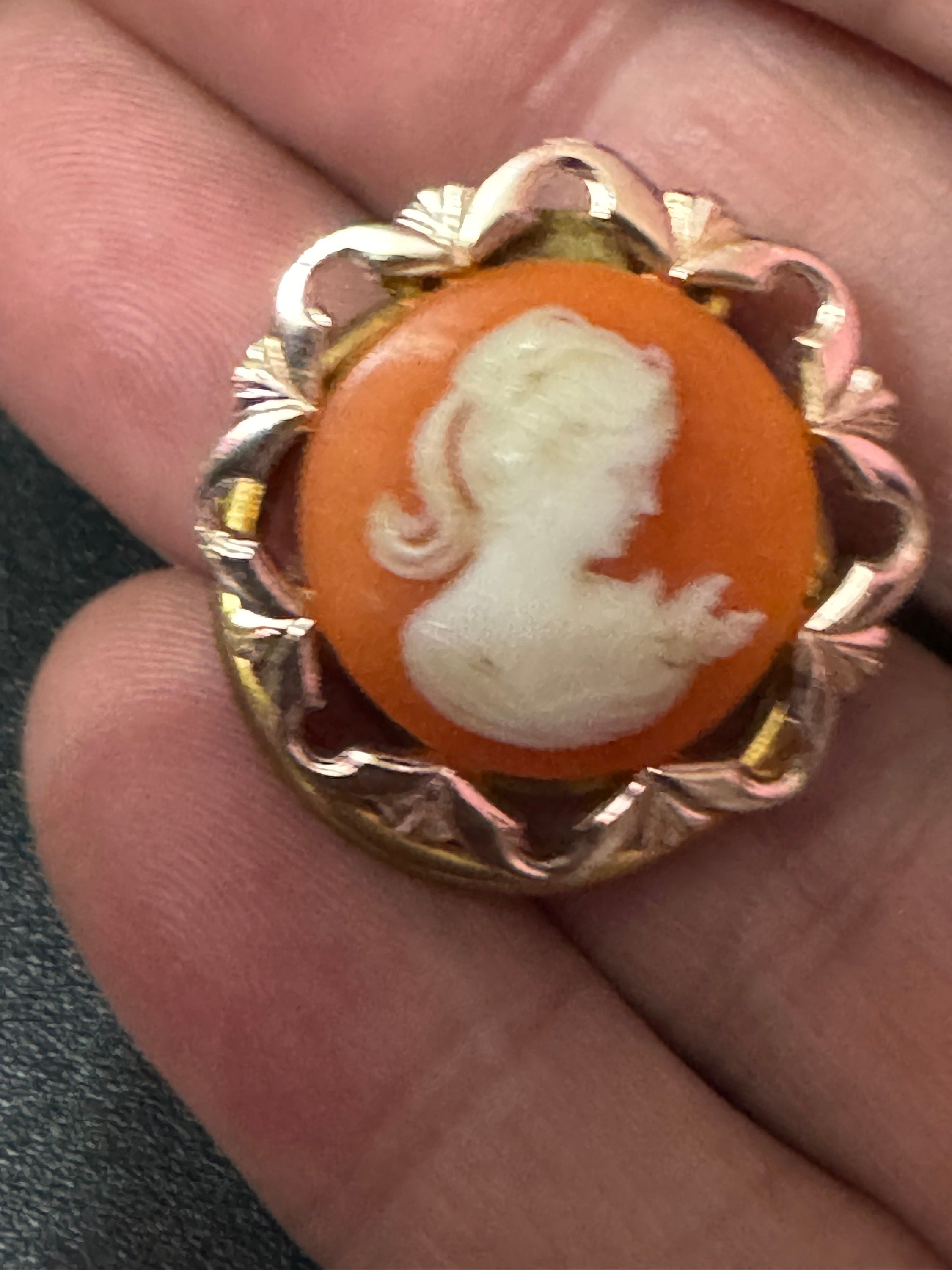 Vintage small orange terracotta plastic Figural Cameo Lady gold Tone Scarf Ring Clip Holder 1960s 1970s