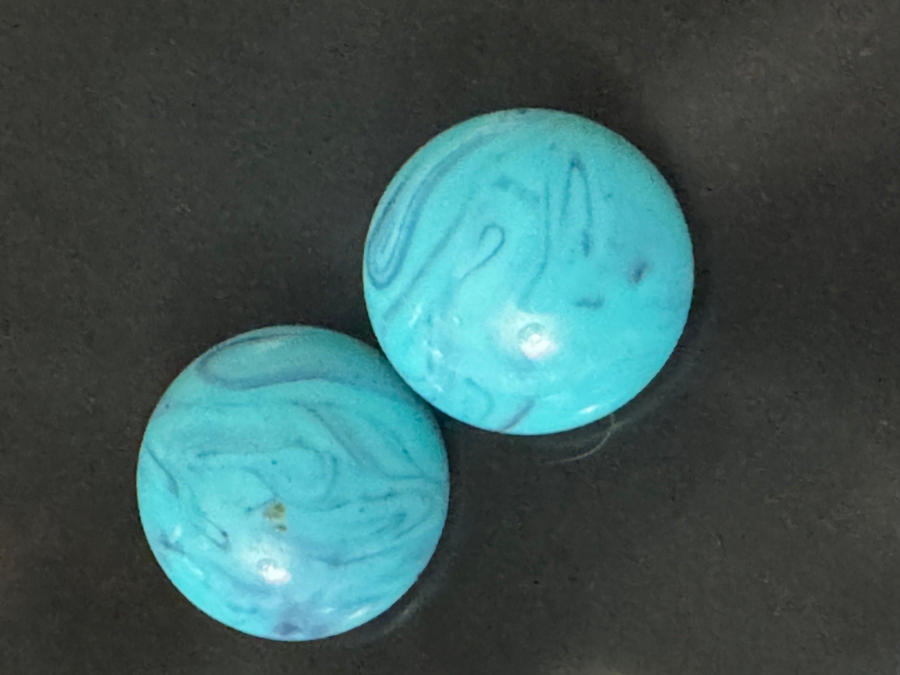 Large 2cm round turquoise blue plastic button clip on stud earrings 1980s