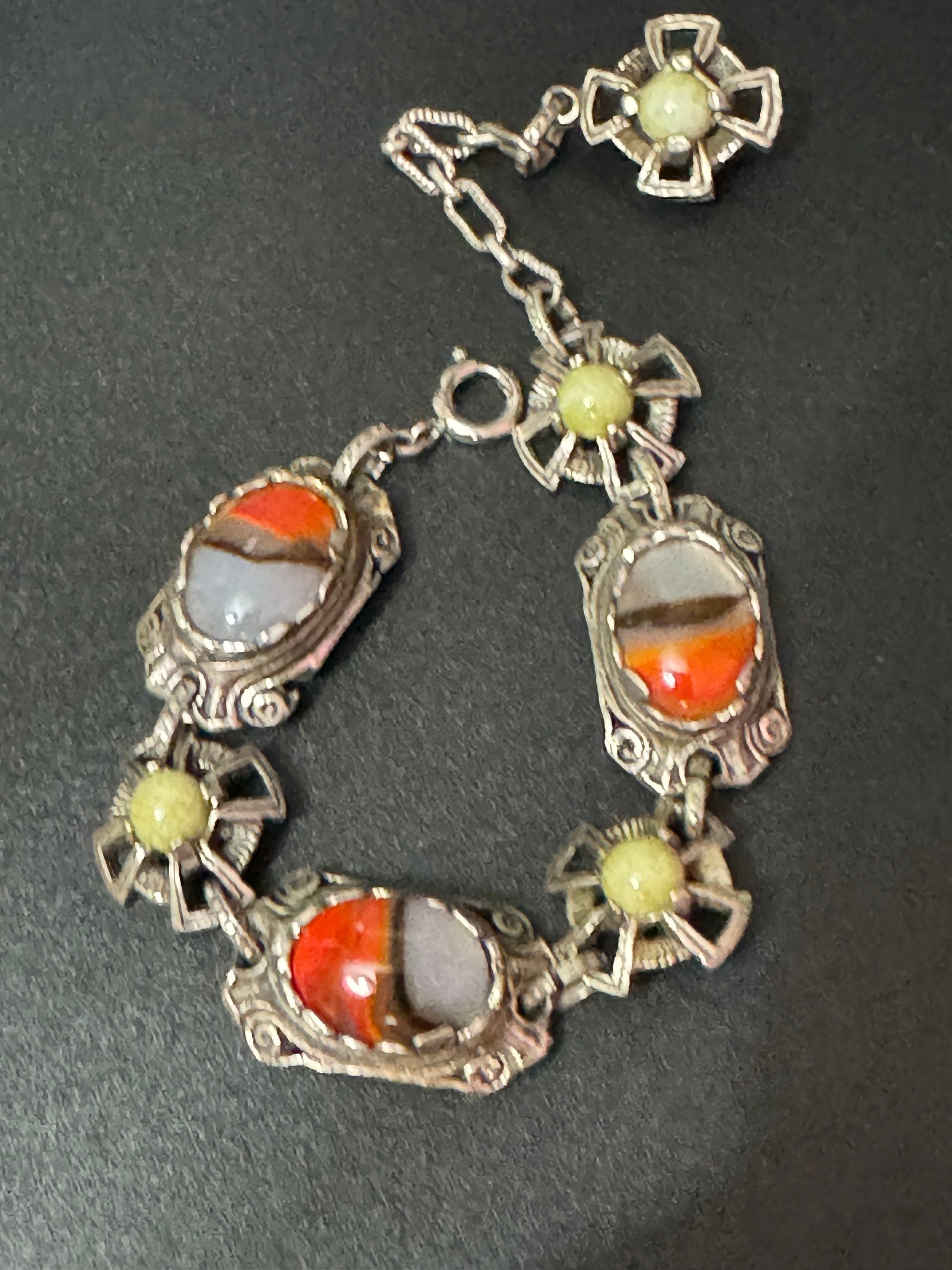 vintage retro 1970s silver tone Panel link Scottish bracelet with agate gemstone cabochons