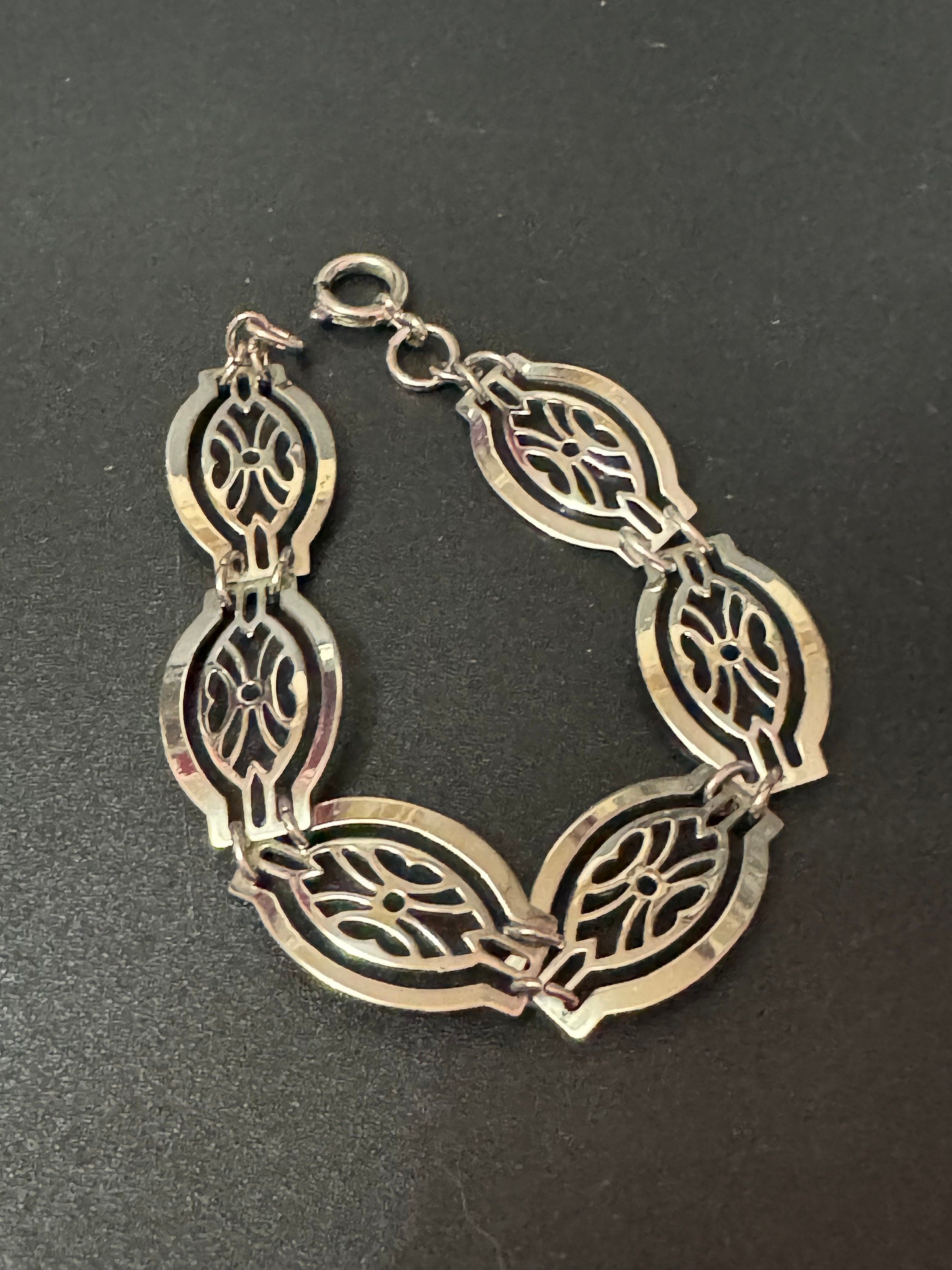 Silver tone fine Open work panel link bracelet 18cm